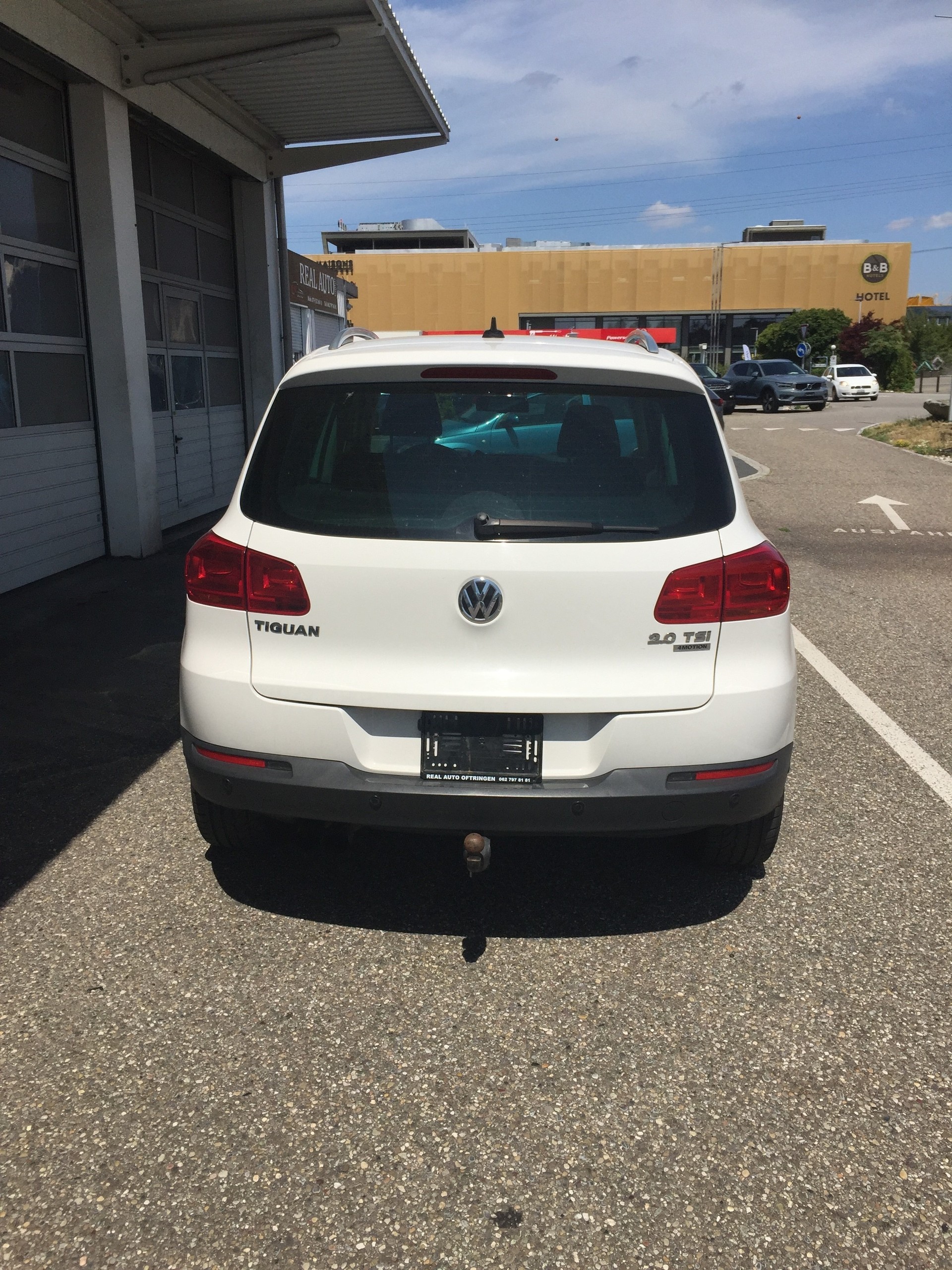 VW Tiguan 2.0 TSI Sport&Style 4Motion DSG-image-3