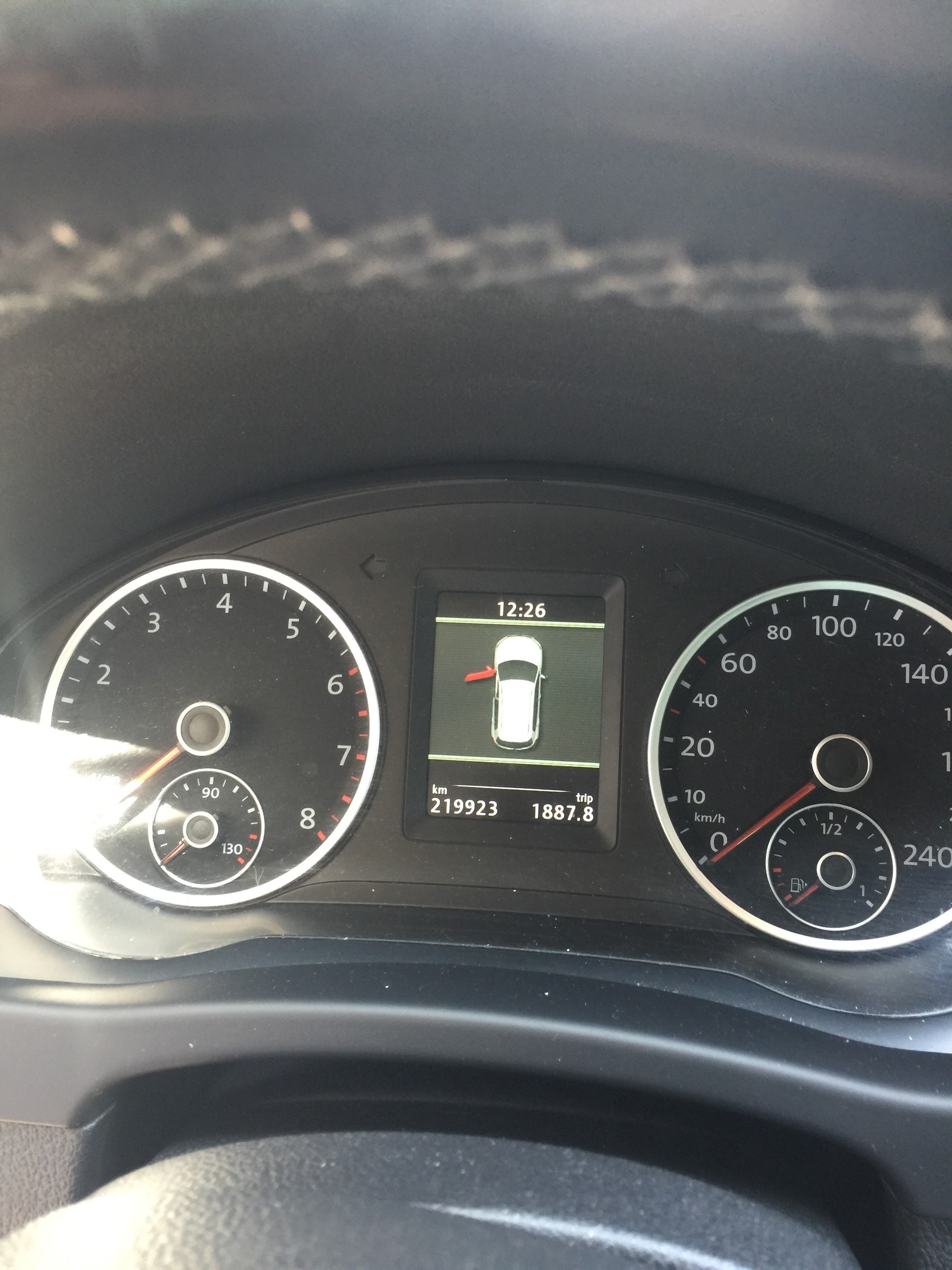 VW Tiguan 2.0 TSI Sport&Style 4Motion DSG-image-10