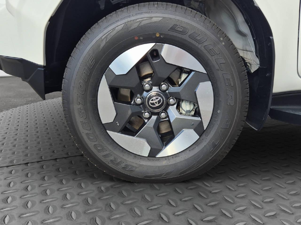 TOYOTA Hilux Double Cab.-Pick-up 59KWh Comfort-image-7