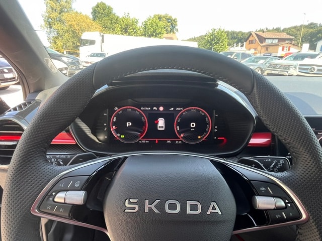 SKODA Fabia 1.5 TSI Monte Carlo DSG-image-12