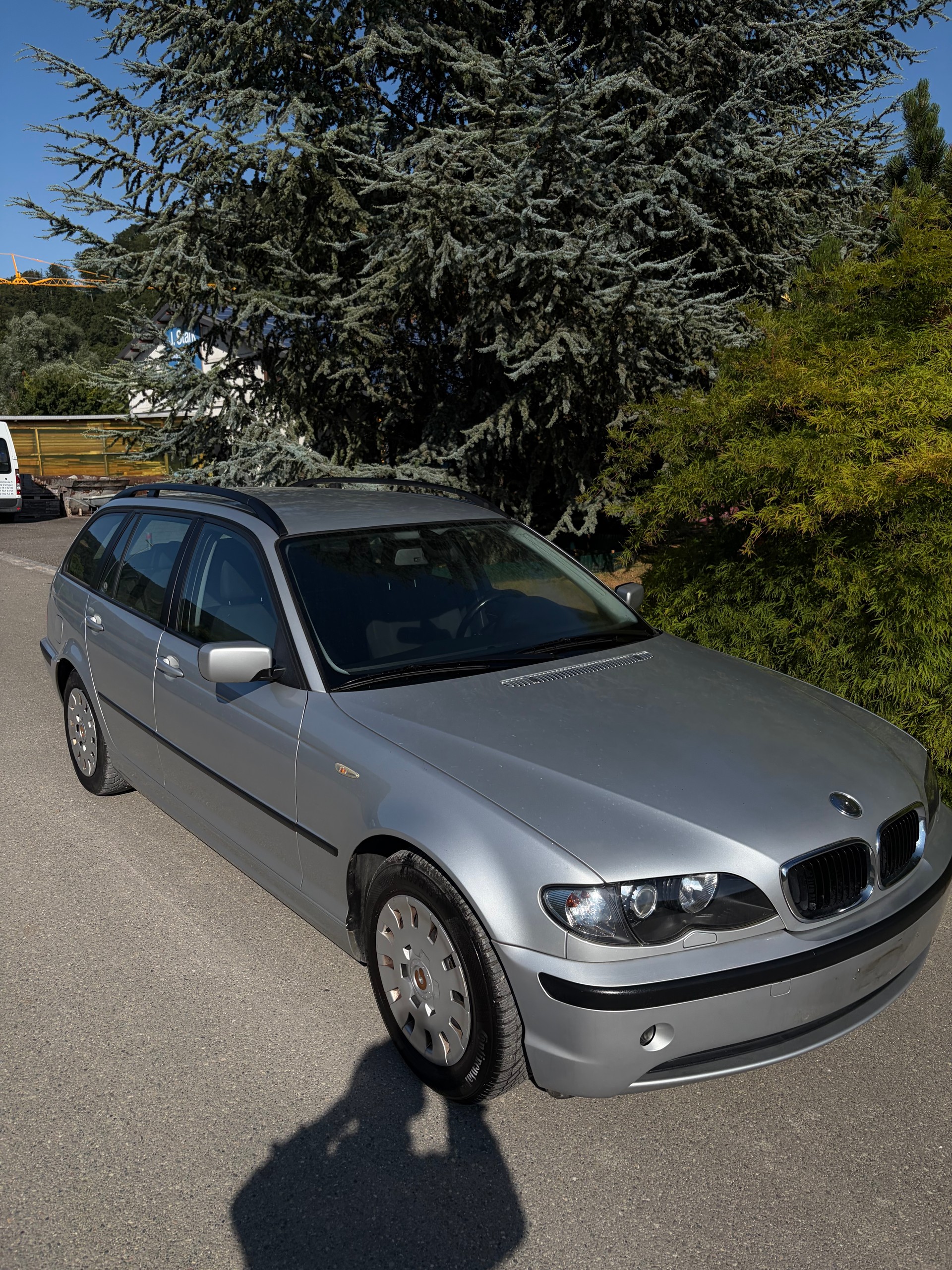 BMW 318i Touring Efficiency-image-0