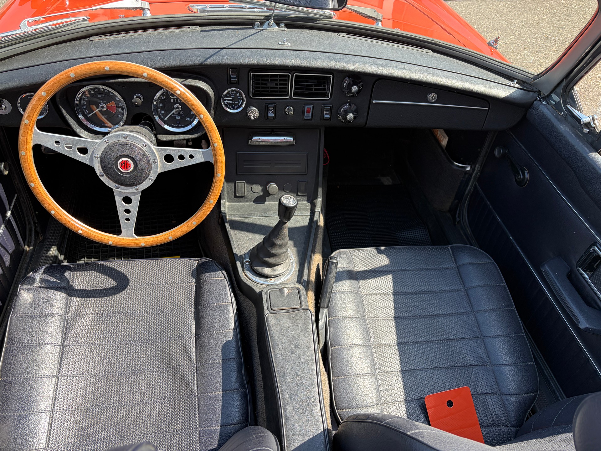 MG MGB-image-9