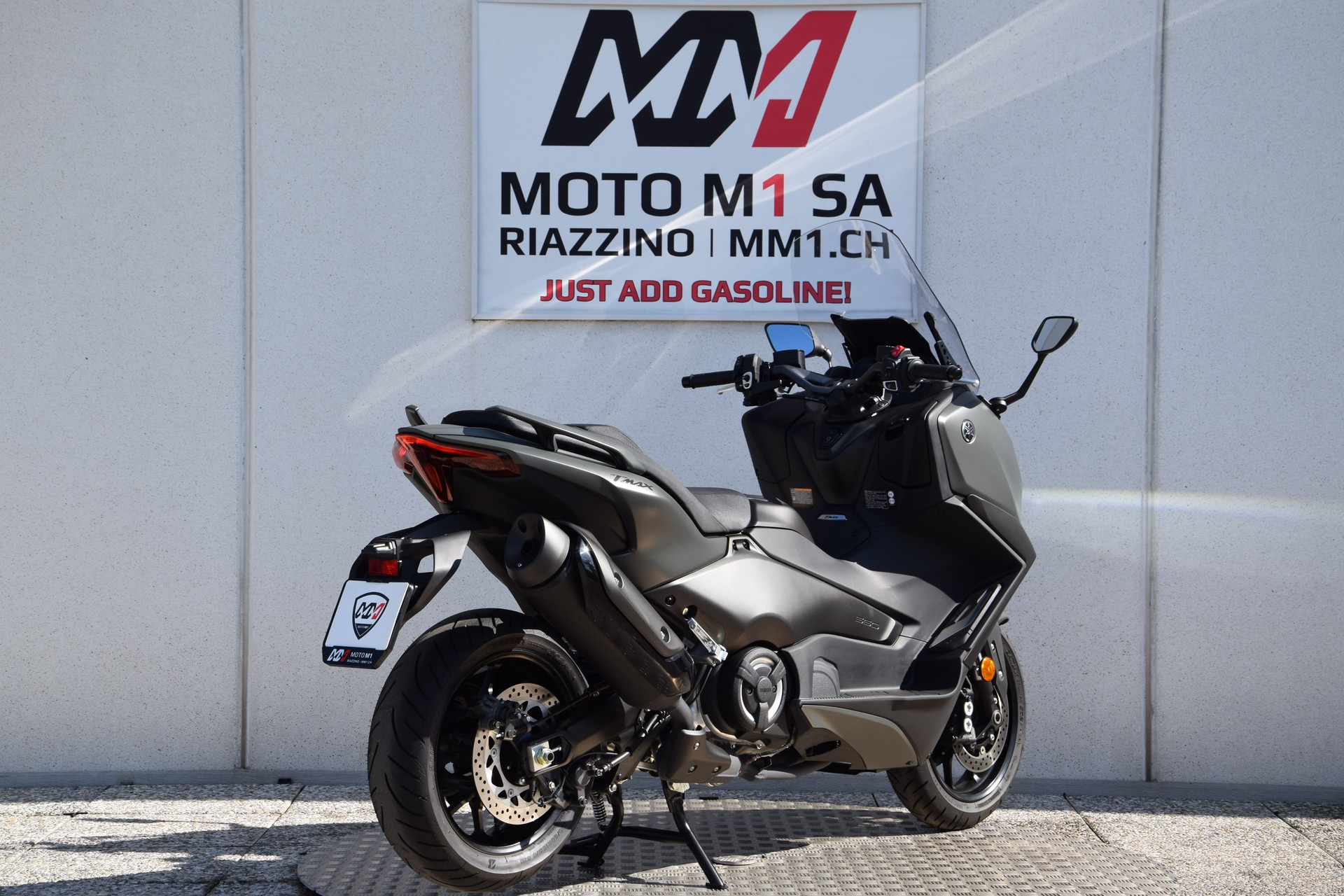 YAMAHA T-MAX 560-image-7