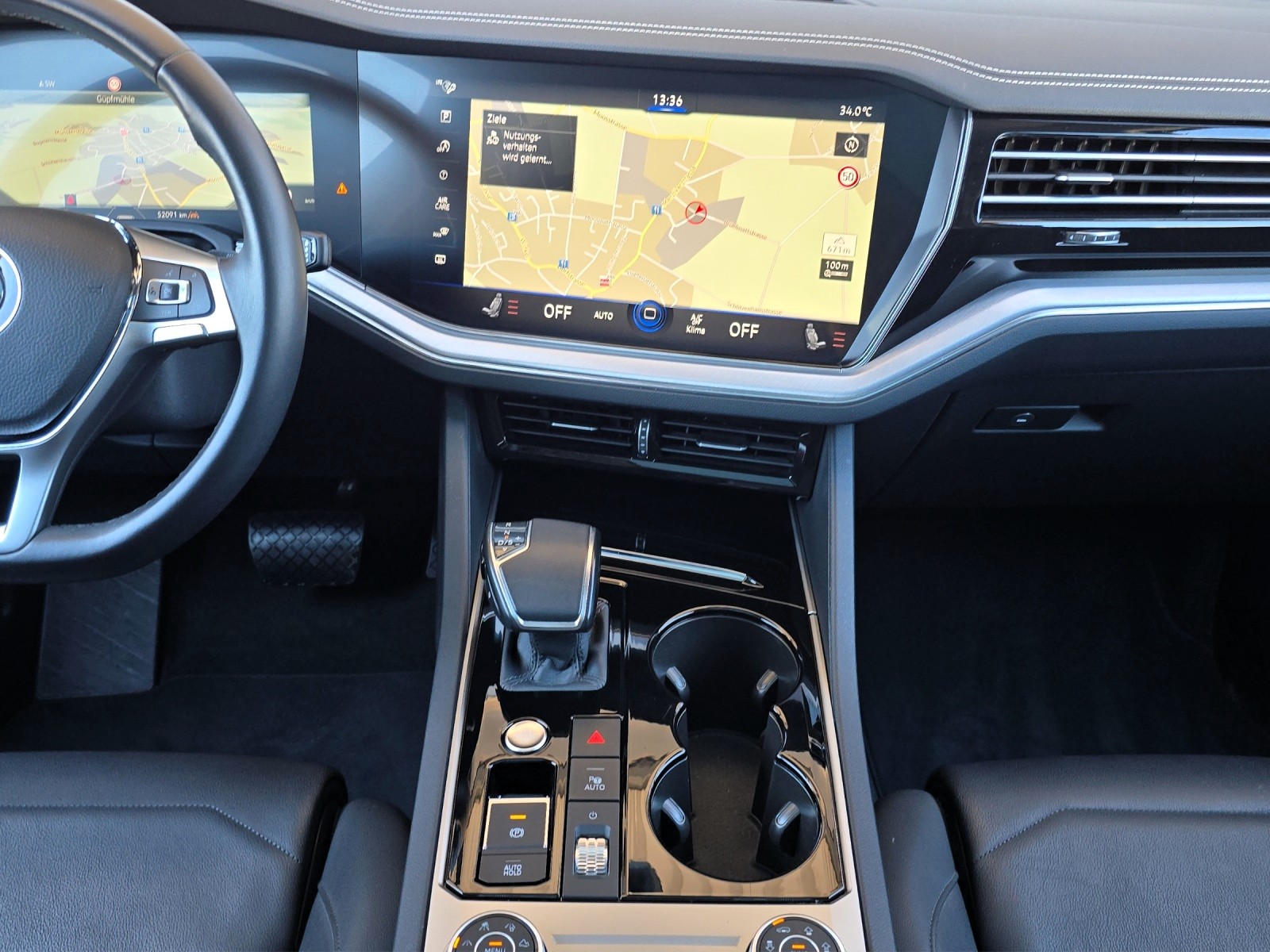 VW Touareg 3.0 TSI Elegance Tiptronic mit Luftfederung-image-12