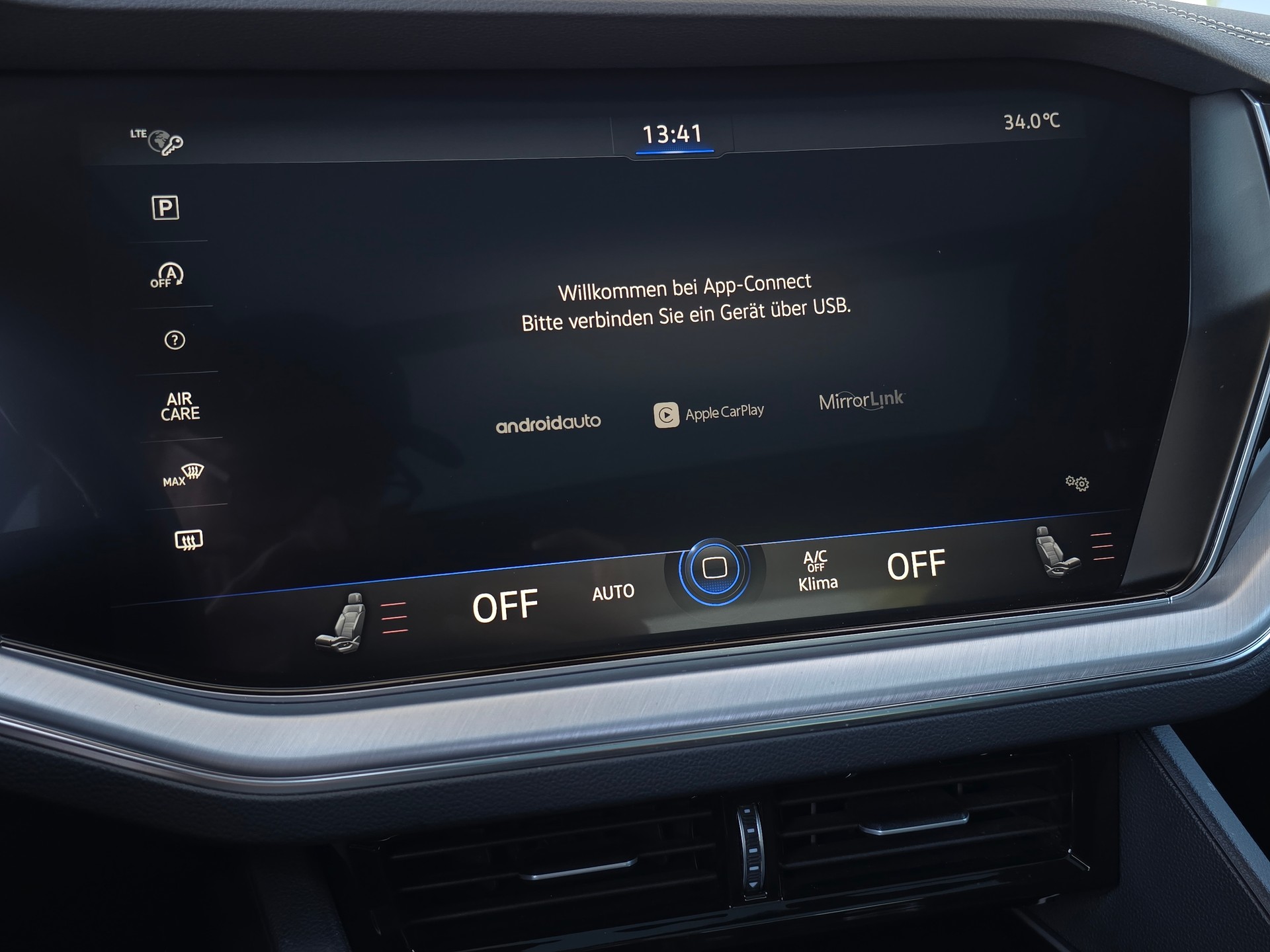VW Touareg 3.0 TSI Elegance Tiptronic mit Luftfederung-image-25