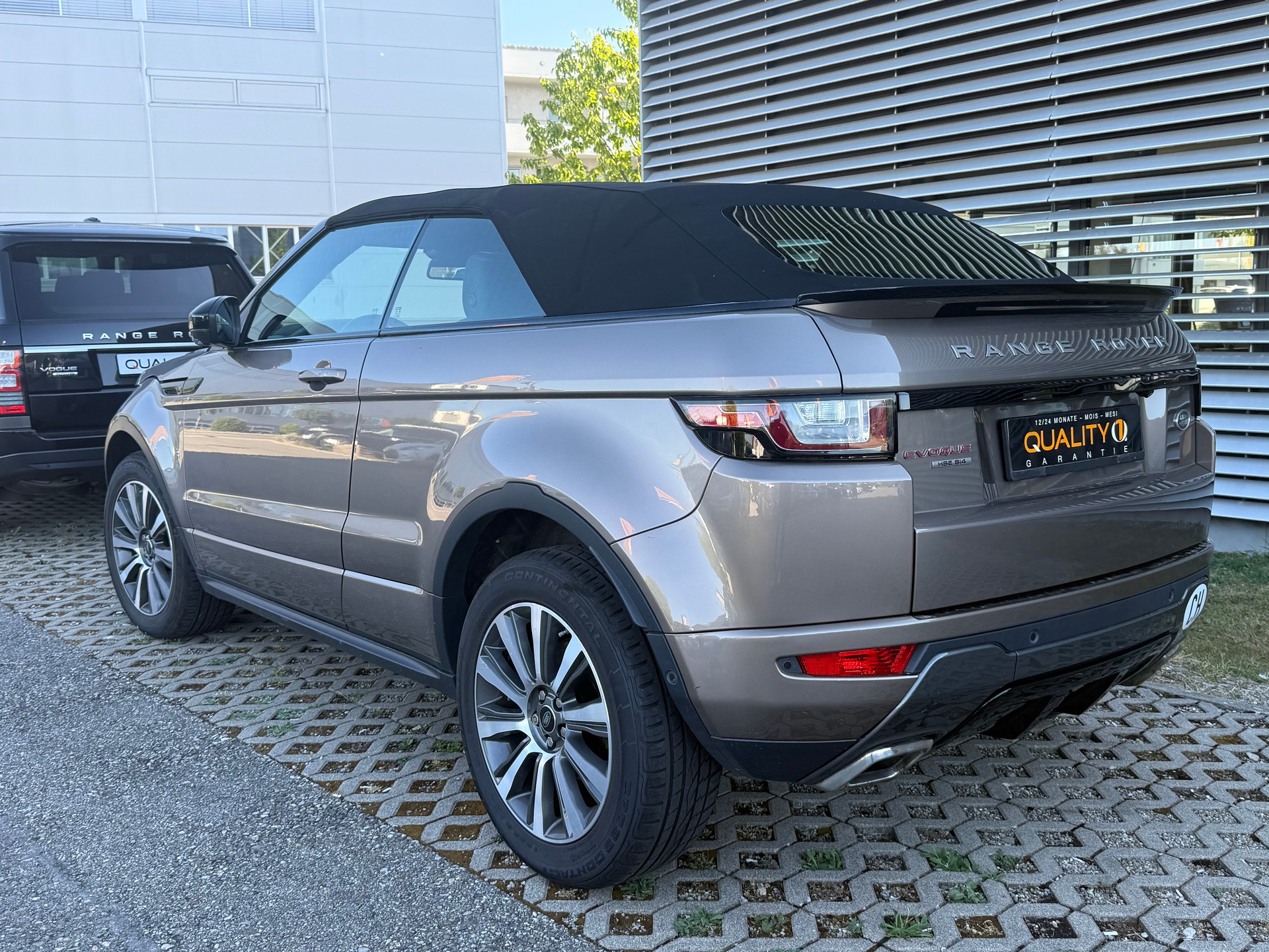 LAND ROVER Range Rover Evoque Convert. 2.0Si4 HSE Dynamic AT9-image-7