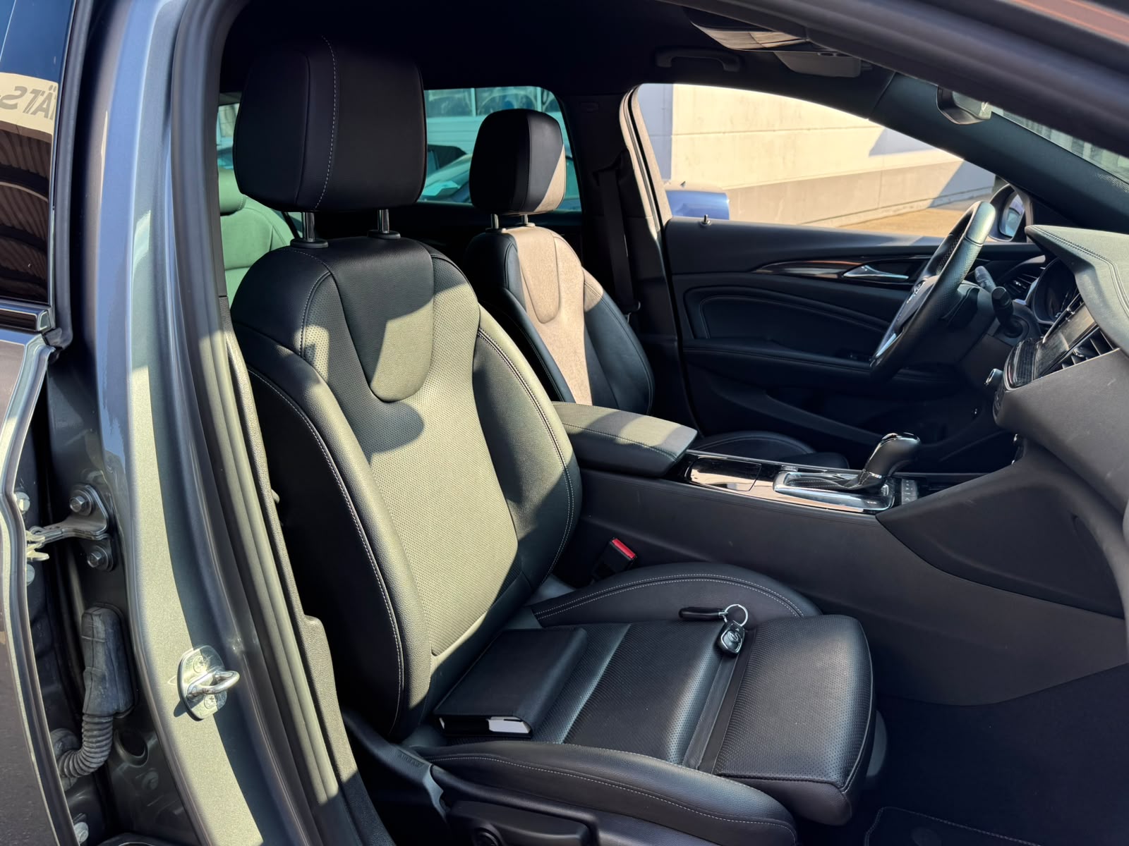 OPEL Insignia 1.6 T Sports Tourer Excellence Automatic-image-14