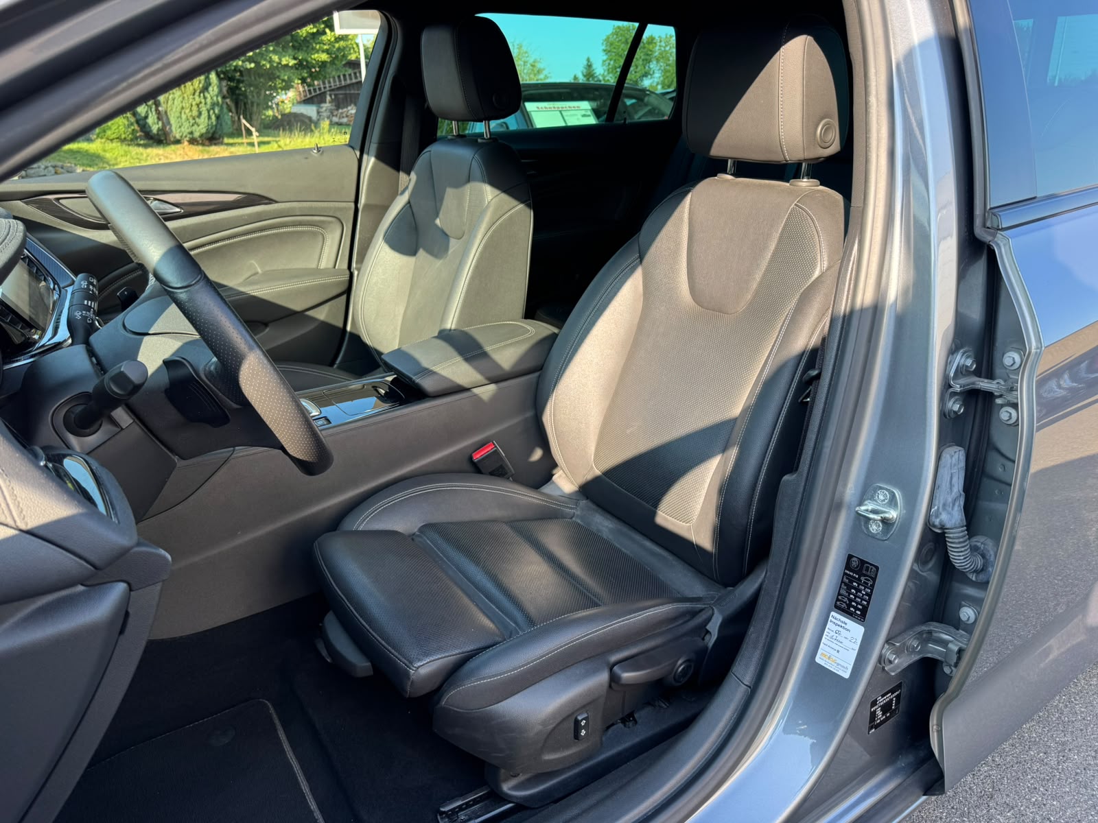 OPEL Insignia 1.6 T Sports Tourer Excellence Automatic-image-13