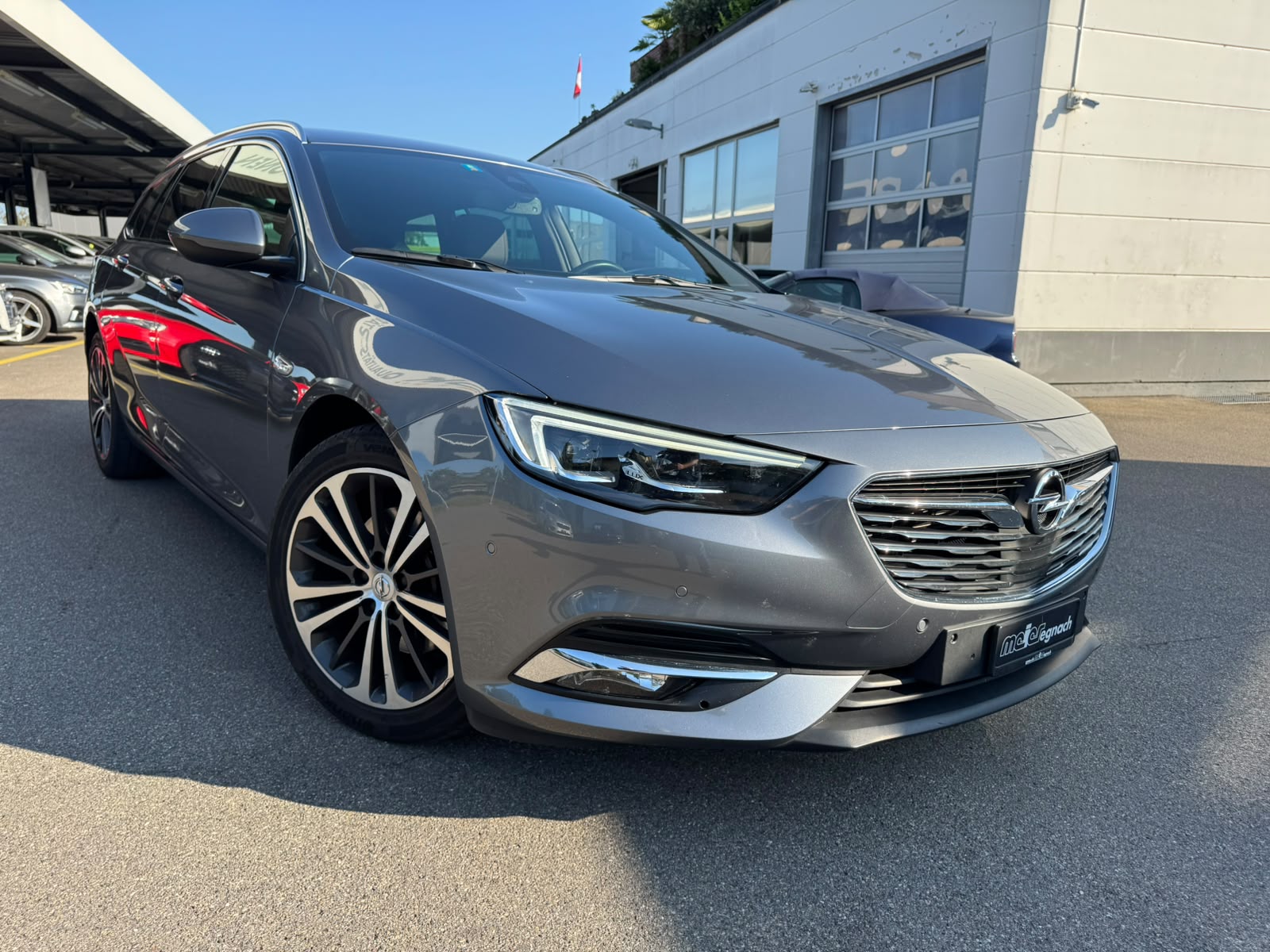 OPEL Insignia 1.6 T Sports Tourer Excellence Automatic-image-2