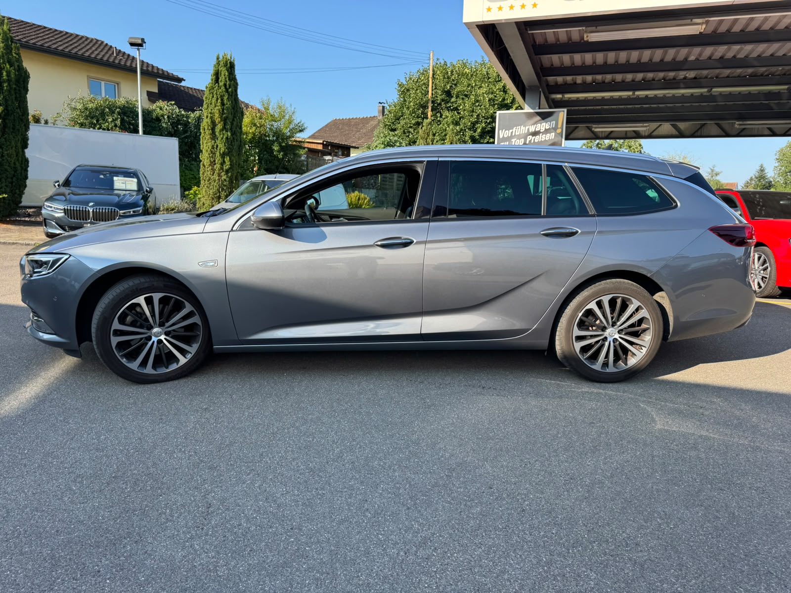 OPEL Insignia 1.6 T Sports Tourer Excellence Automatic-image-3