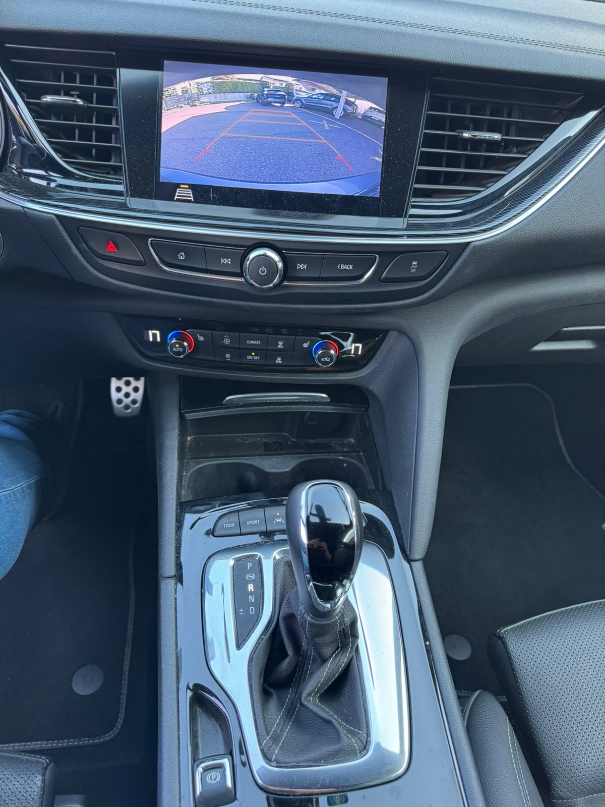 OPEL Insignia 1.6 T Sports Tourer Excellence Automatic-image-11
