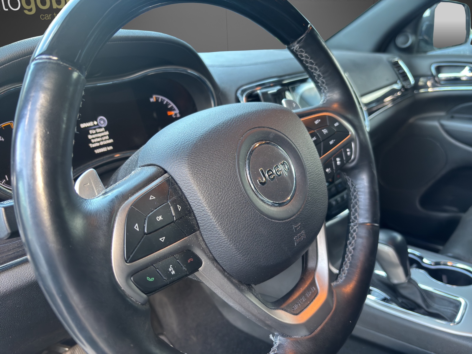 JEEP Grand Cherokee 3.0 CRD Overland Automatic-image-3