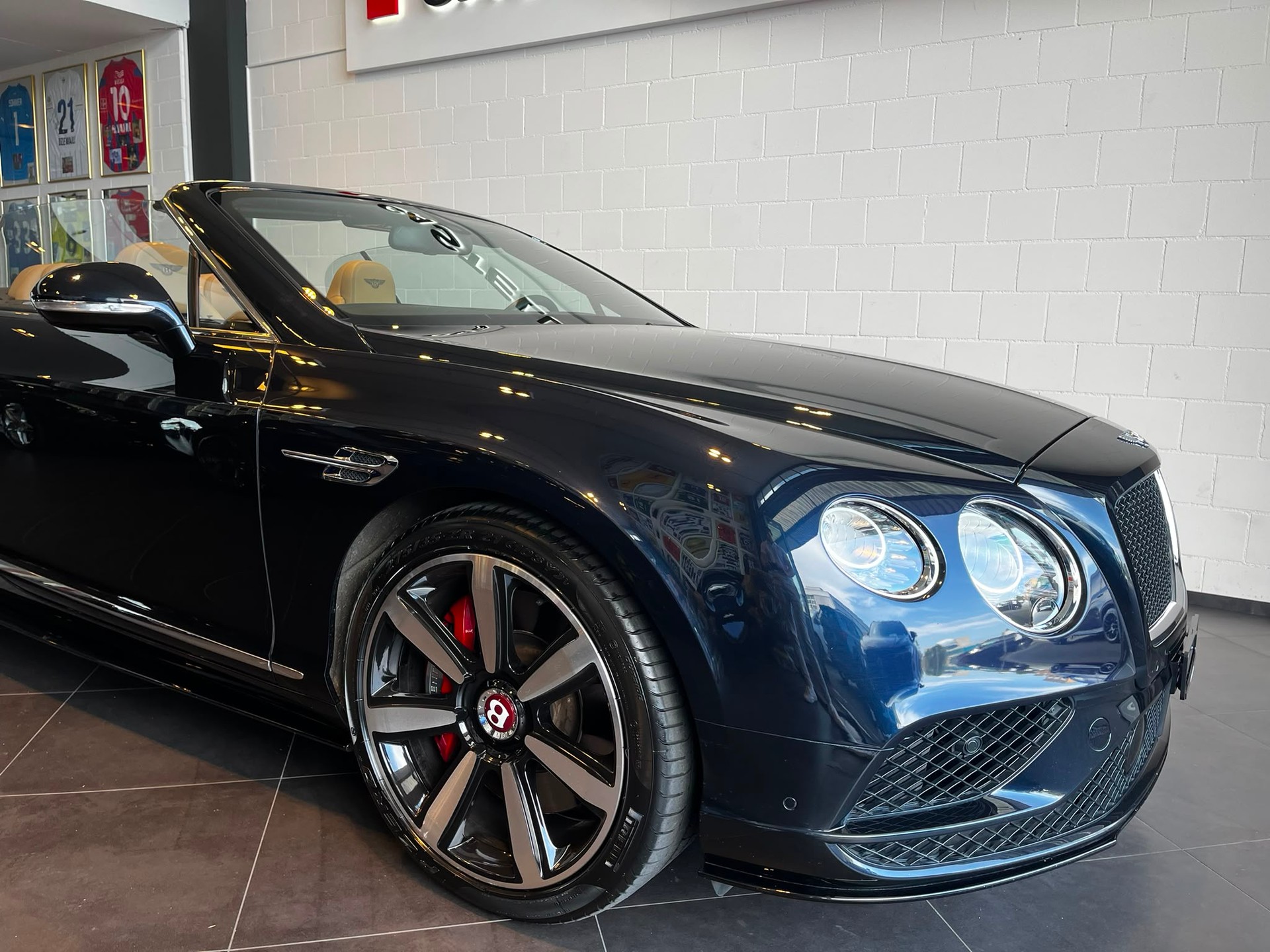 BENTLEY Continental GTC 4.0 V8 S-image-1
