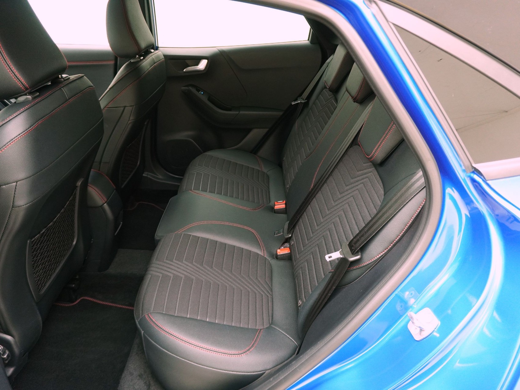 FORD Puma 1.0 EcoB Hybrid ST-Line X-image-10