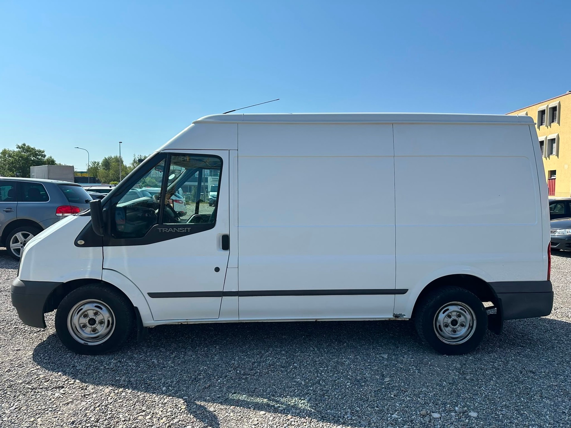 FORD Transit 2.2 TDCi 300 M Trend-image-0