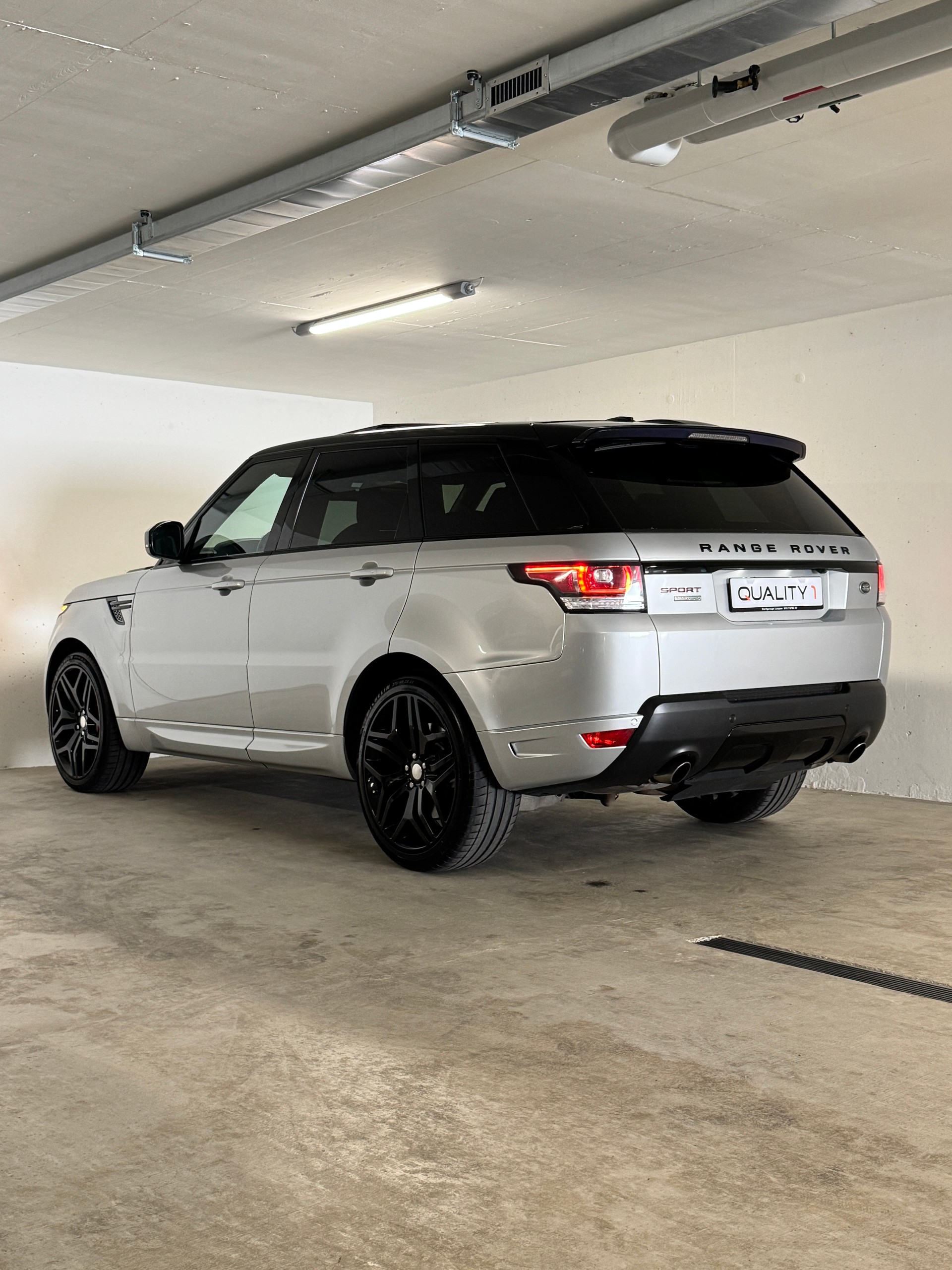 LAND ROVER Range Rover Sport 5.0 V8 SC Autobiography DynamicA-image-4