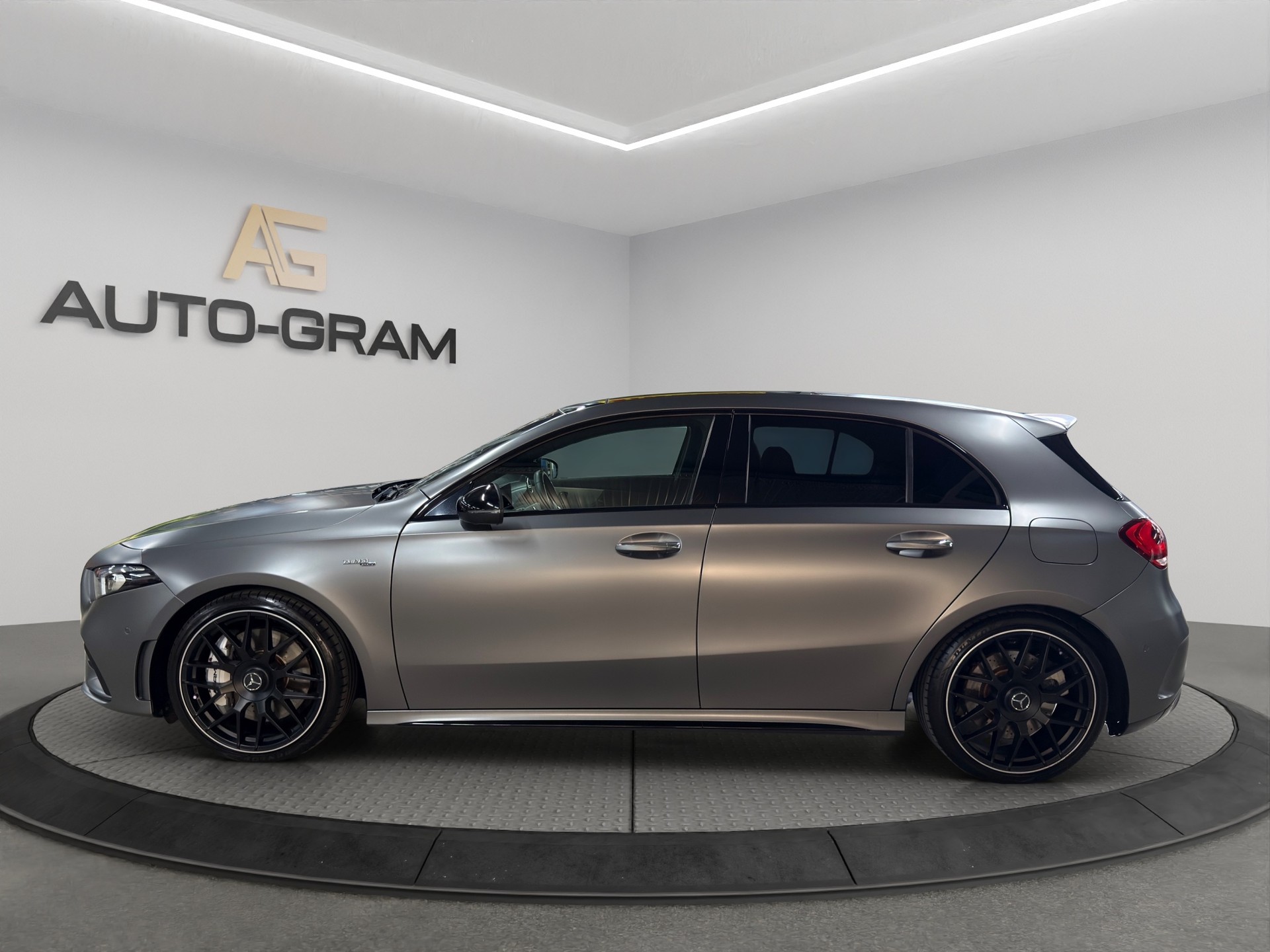 MERCEDES-BENZ A 35 AMG 4Matic Edition 1 Speedshift-image-1