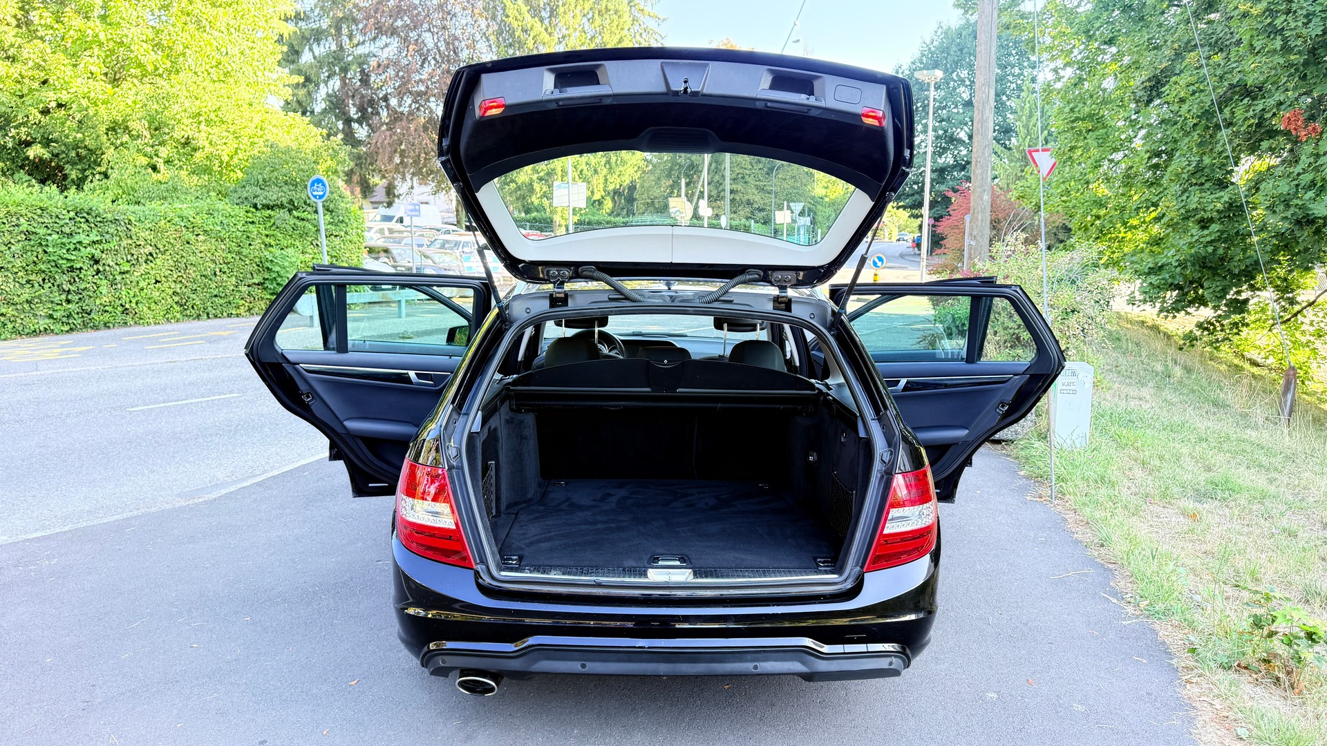 MERCEDES-BENZ C 250 CDI Avantgarde 4Matic 7G-Tronic-image-6