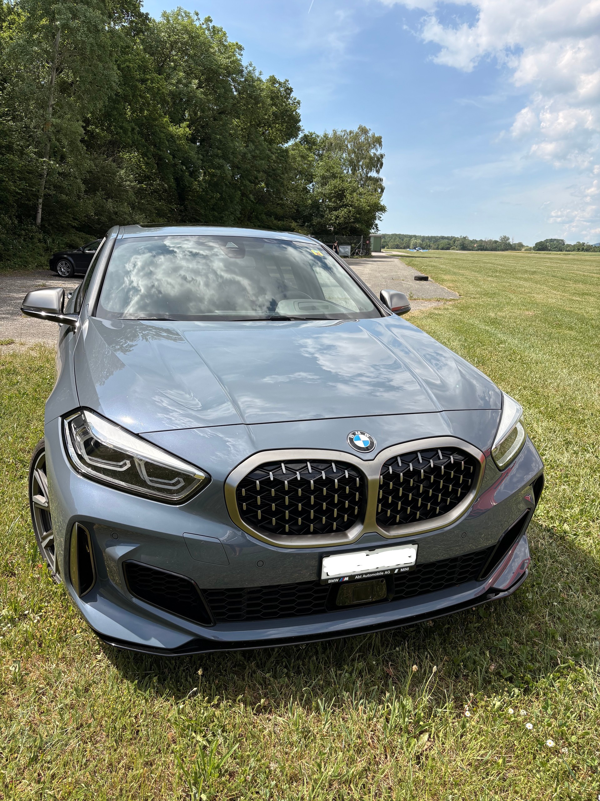 BMW M135i xDrive-image-1