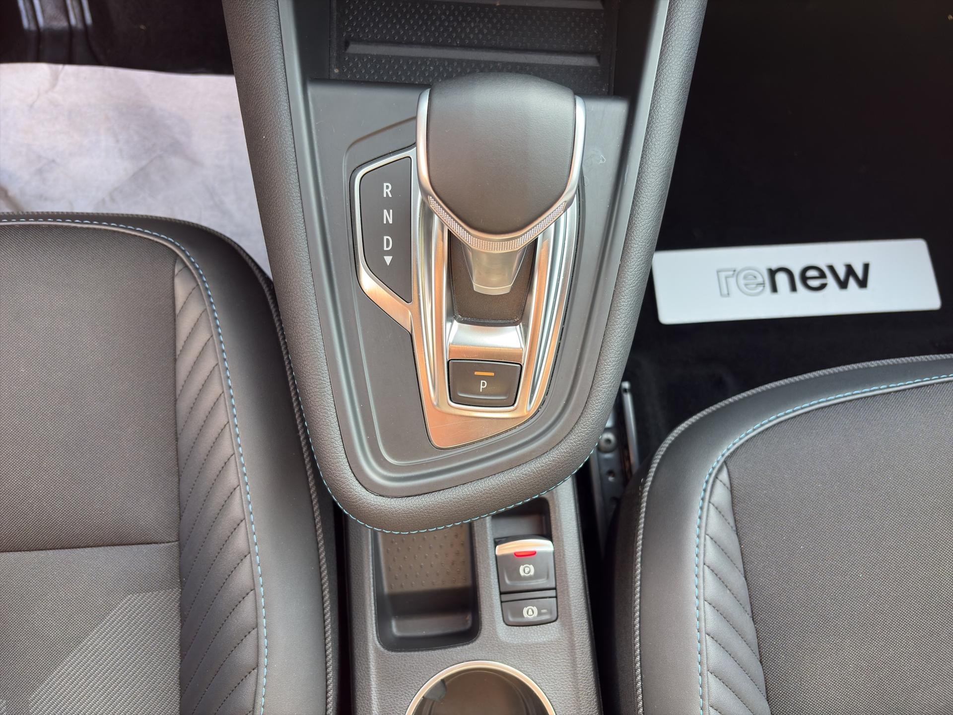 RENAULT Captur 1.3 TCe Esprit Alpine EDC-image-19