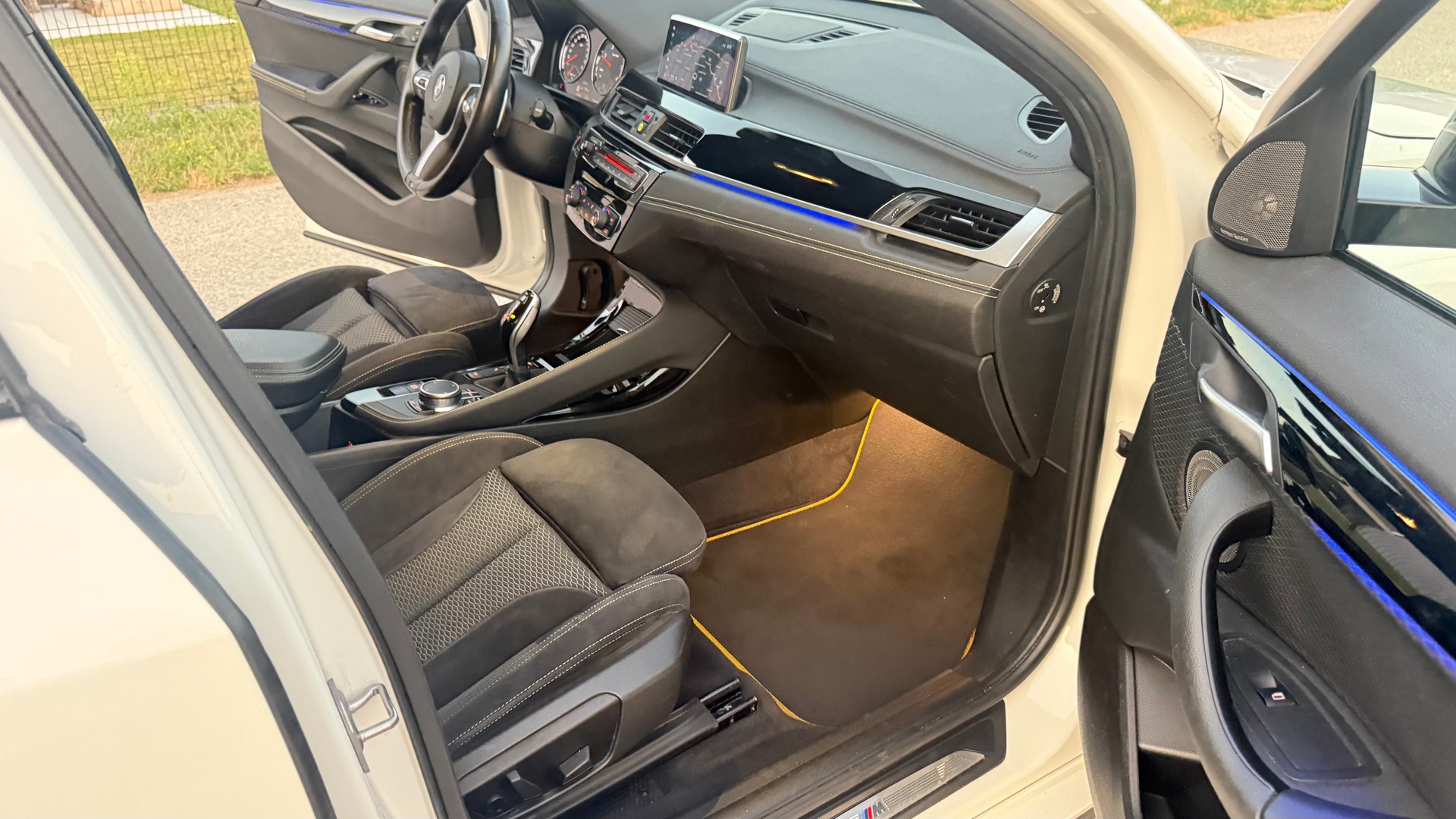 BMW X2 xDrive 20d M Sport Steptronic-image-14