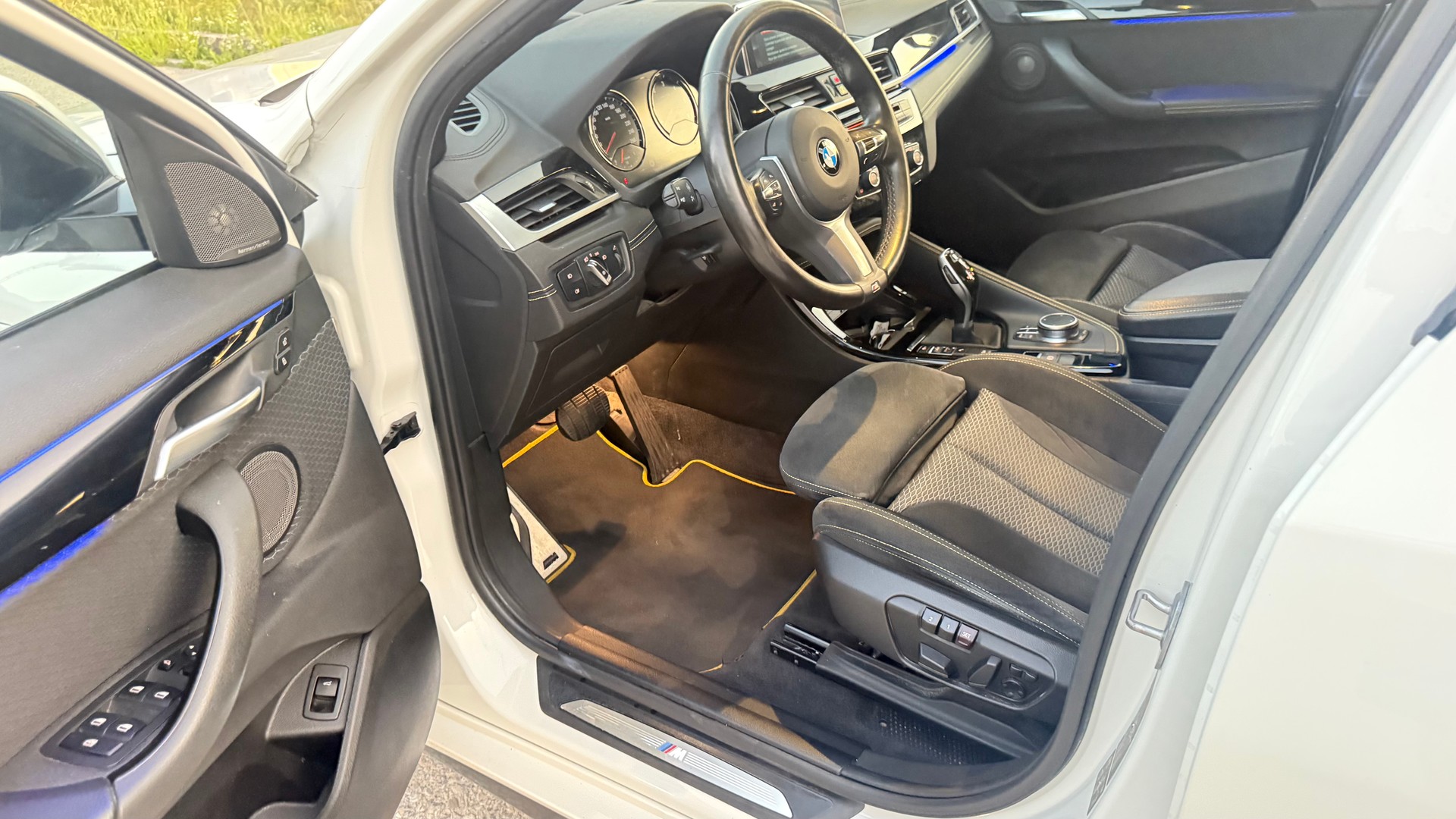 BMW X2 xDrive 20d M Sport Steptronic-image-11