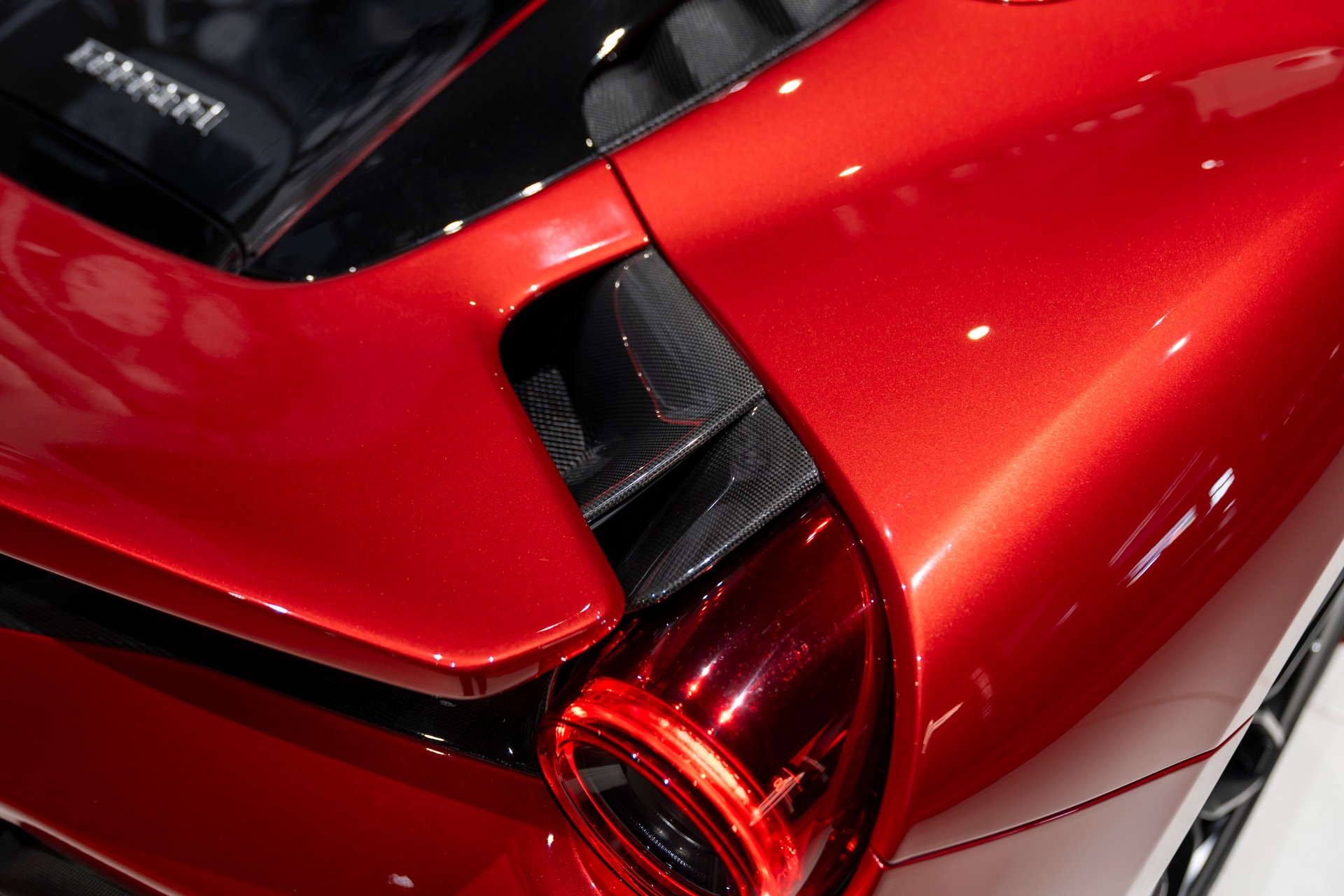 FERRARI 488 Pista Spider 3.9 V8-image-12