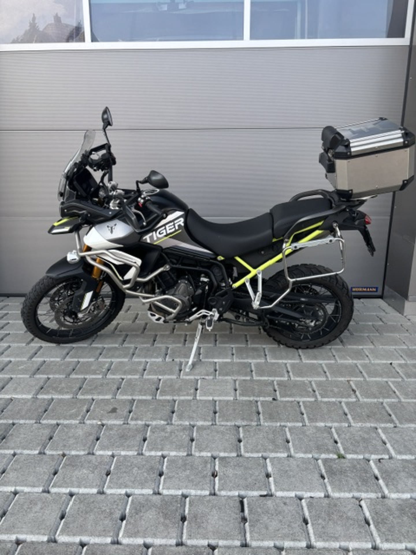 TRIUMPH Tiger 900 Rally Aragon Edition-showroom-element-3