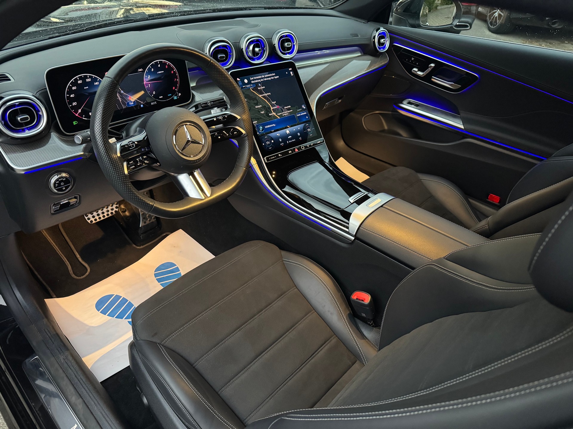 MERCEDES-BENZ CLE 200 Coupé AMG Line 9G-Tronic-image-6