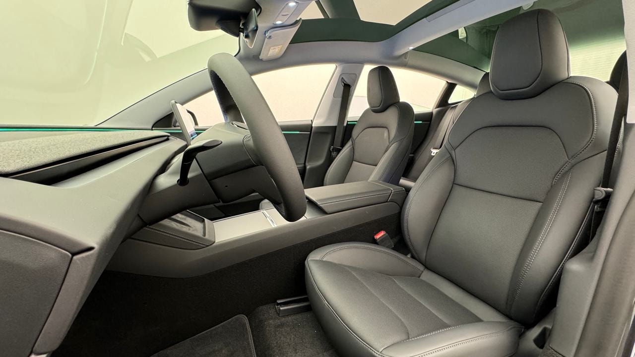 TESLA Model 3 Long Range Dual Motor AWD-image-4