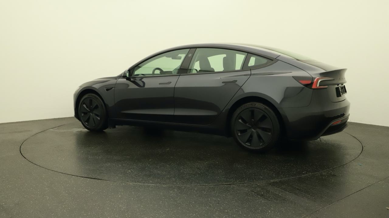 TESLA Model 3 Long Range Dual Motor AWD-image-2