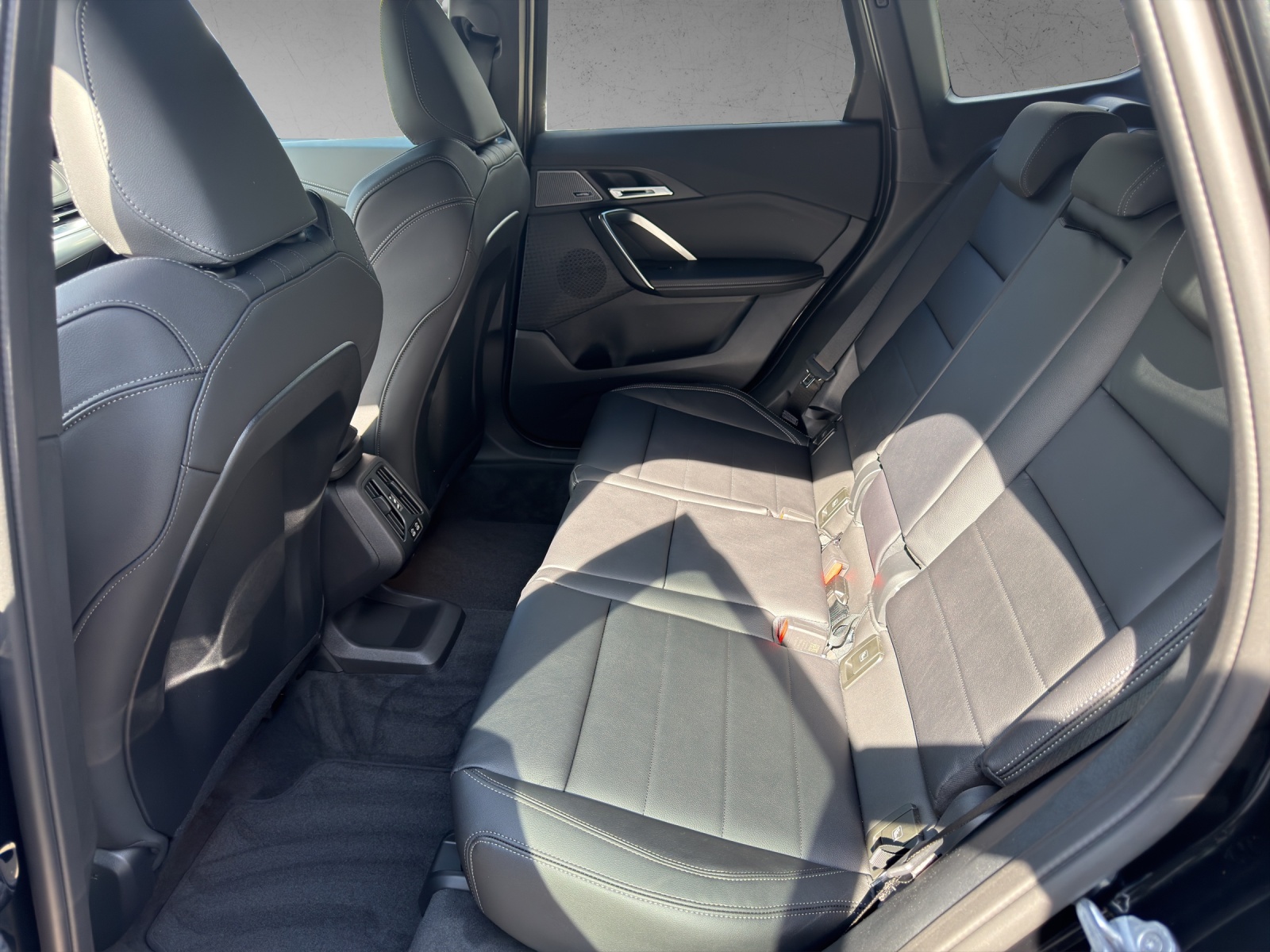 BMW X1 xDrive M35i-image-16