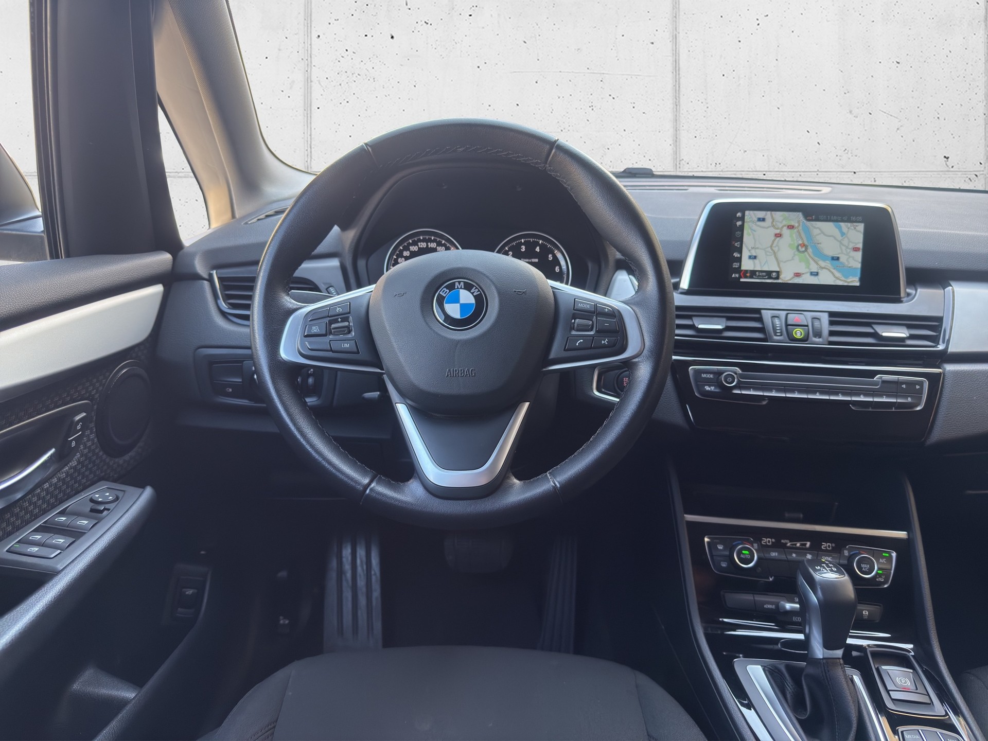 BMW 225xe iPerformance Active Tourer Steptronic-image-12