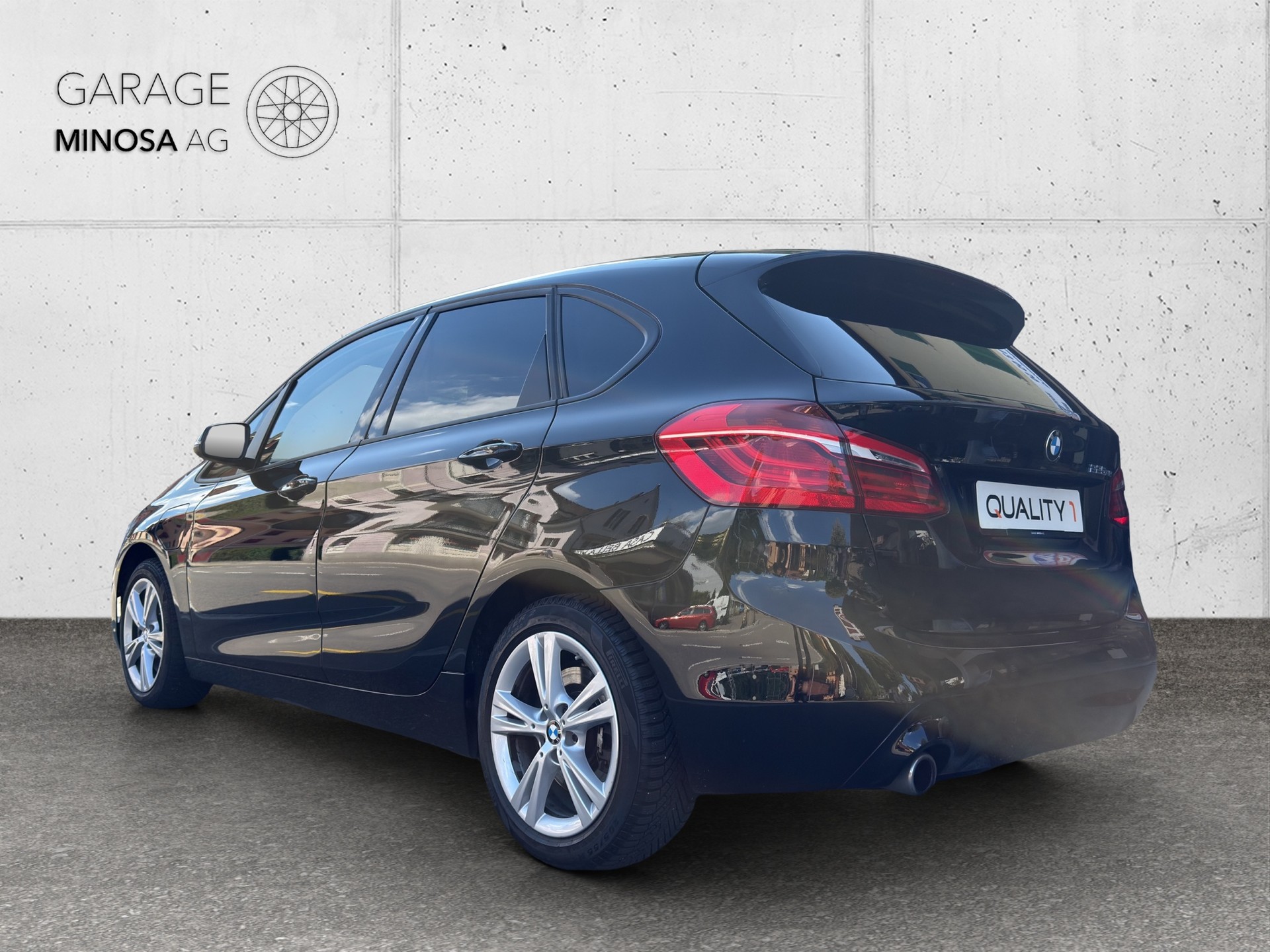 BMW 225xe iPerformance Active Tourer Steptronic-image-2
