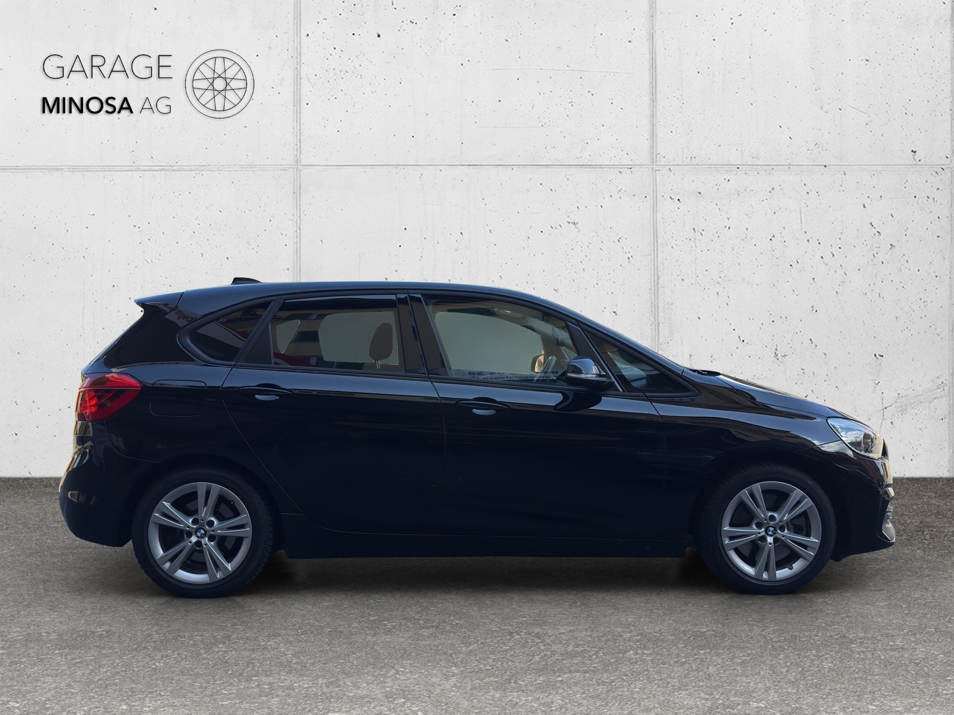 BMW 225xe iPerformance Active Tourer Steptronic-image-5