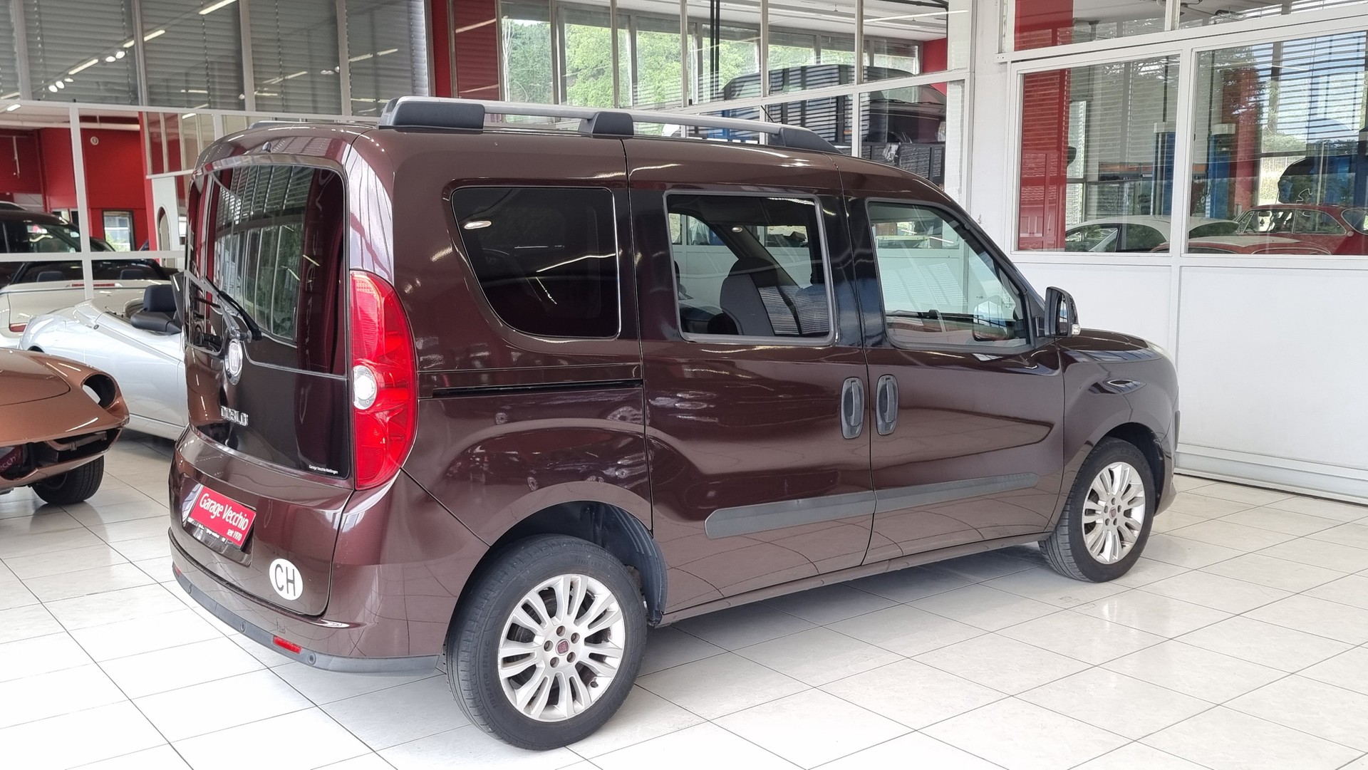 FIAT Doblo Panorama 2.0 JTD Emotion 5P-image-6