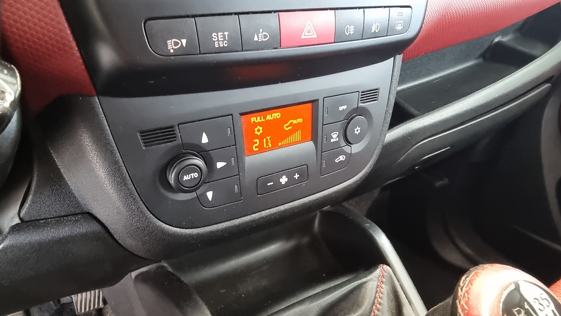 FIAT Doblo Panorama 2.0 JTD Emotion 5P-image-12