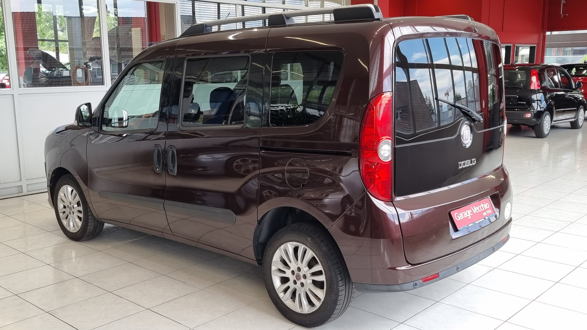FIAT Doblo Panorama 2.0 JTD Emotion 5P-image-4