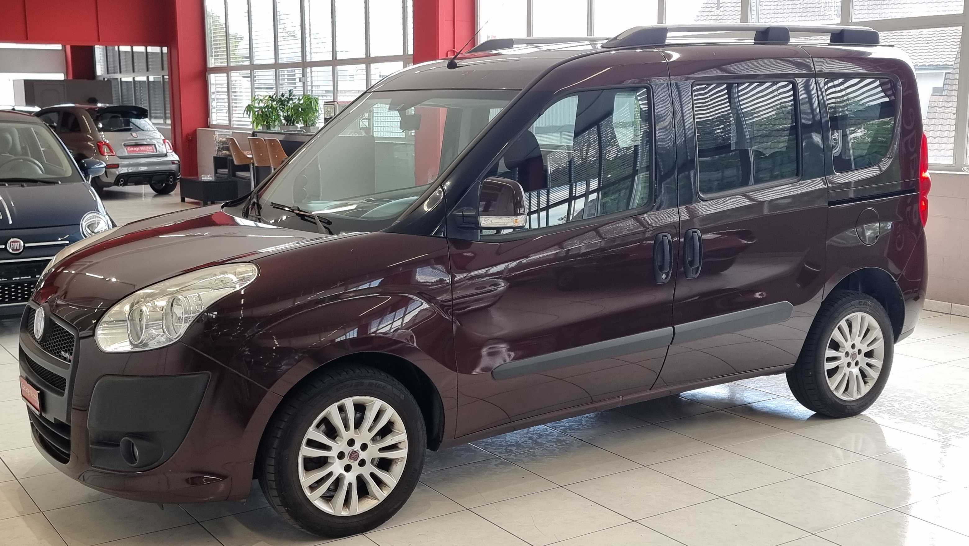 FIAT Doblo Panorama 2.0 JTD Emotion 5P (Kompaktvan / Minivan)