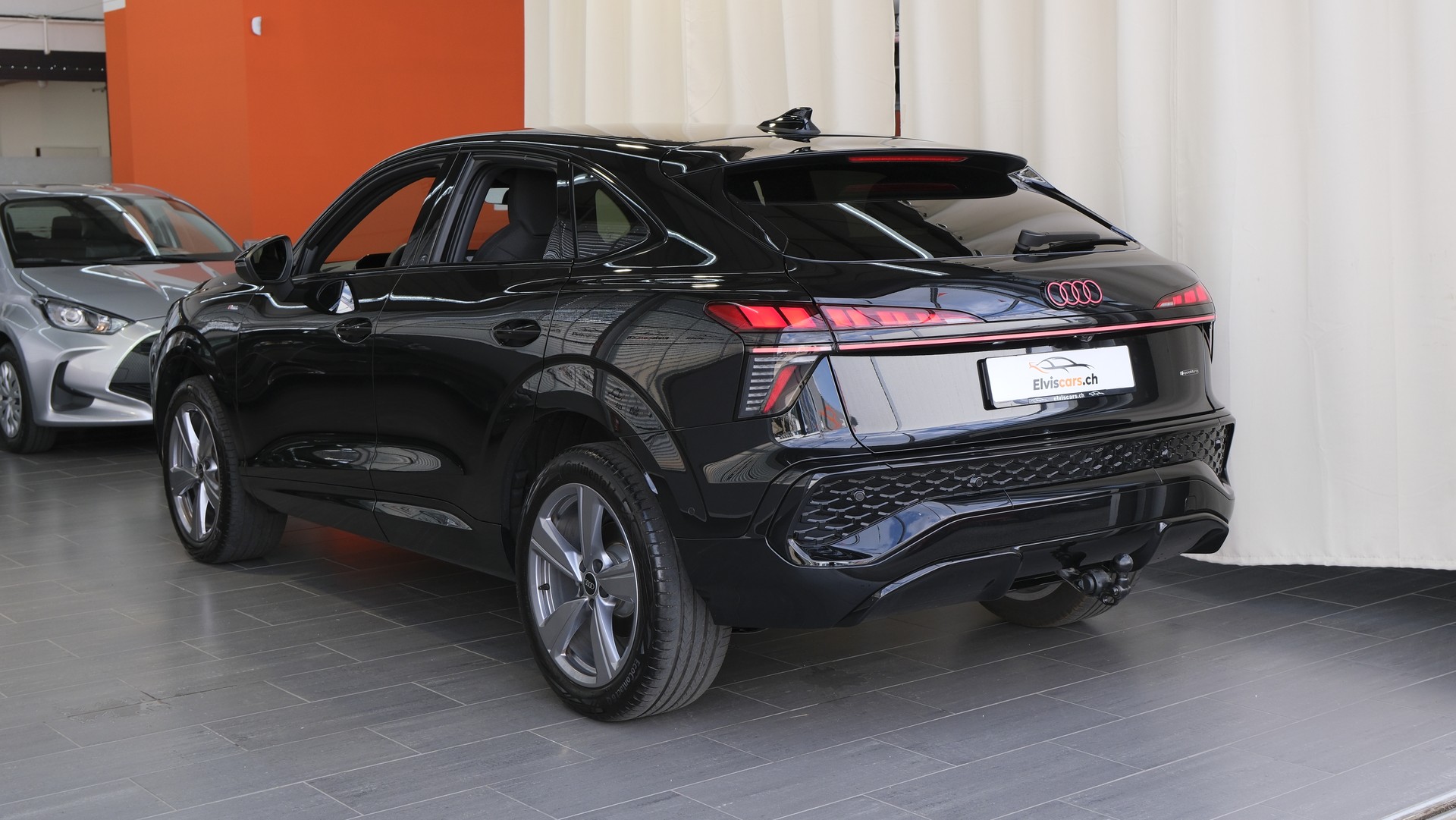 AUDI Q3 Sportback TFSI quattro 150 kW S tronic " S Line "-image-10