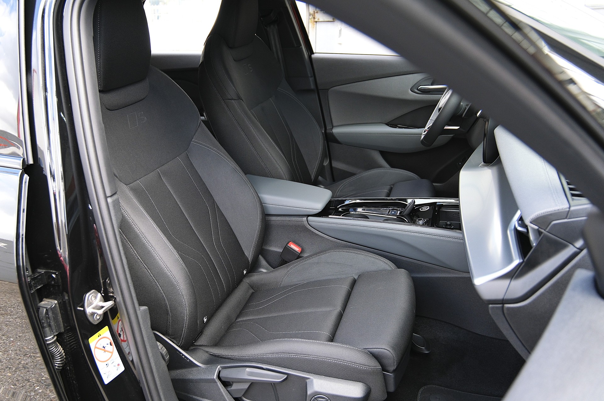 AUDI Q3 Sportback TFSI quattro 150 kW S tronic " S Line "-image-15