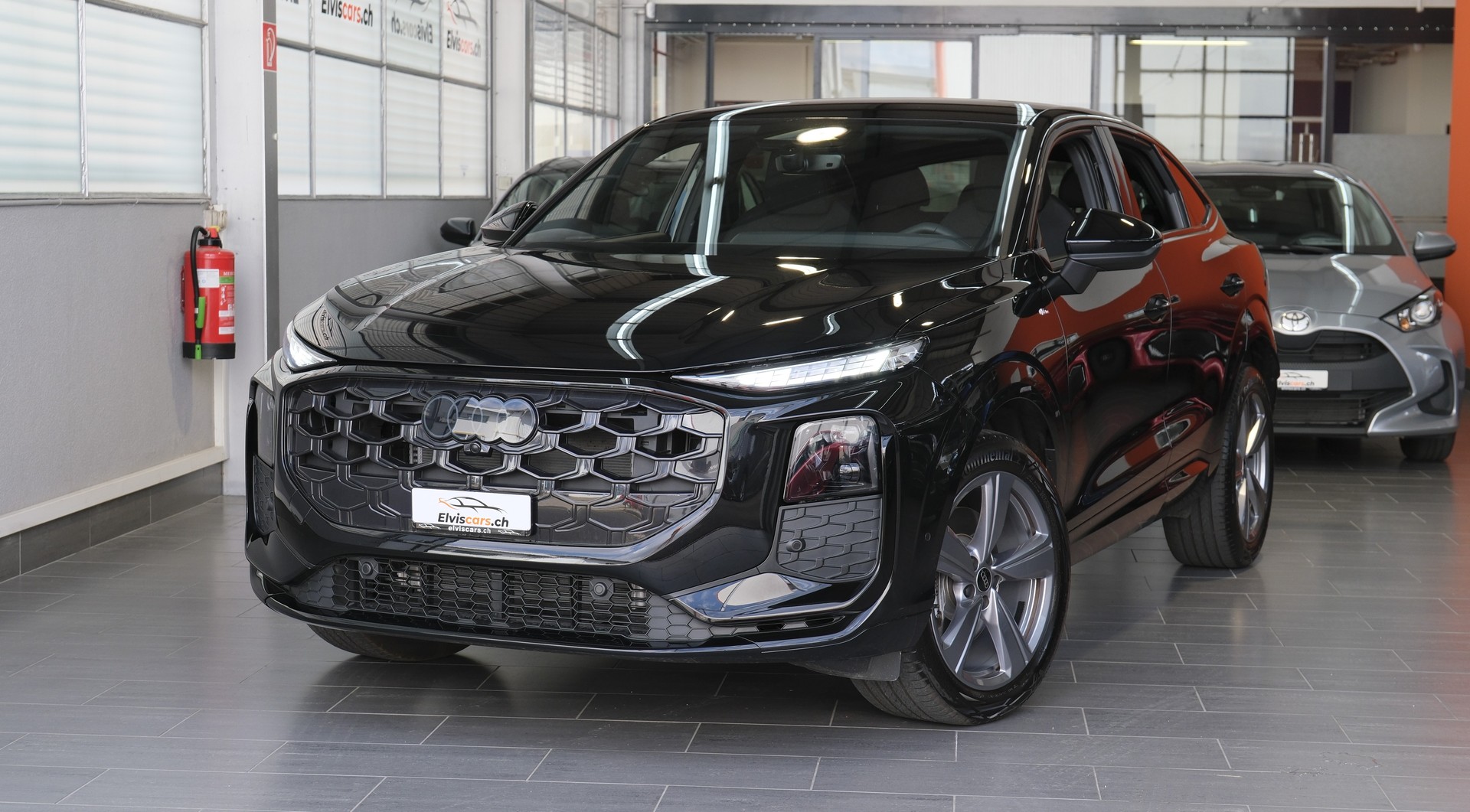 AUDI Q3 Sportback TFSI quattro 150 kW S tronic " S Line "-image-0