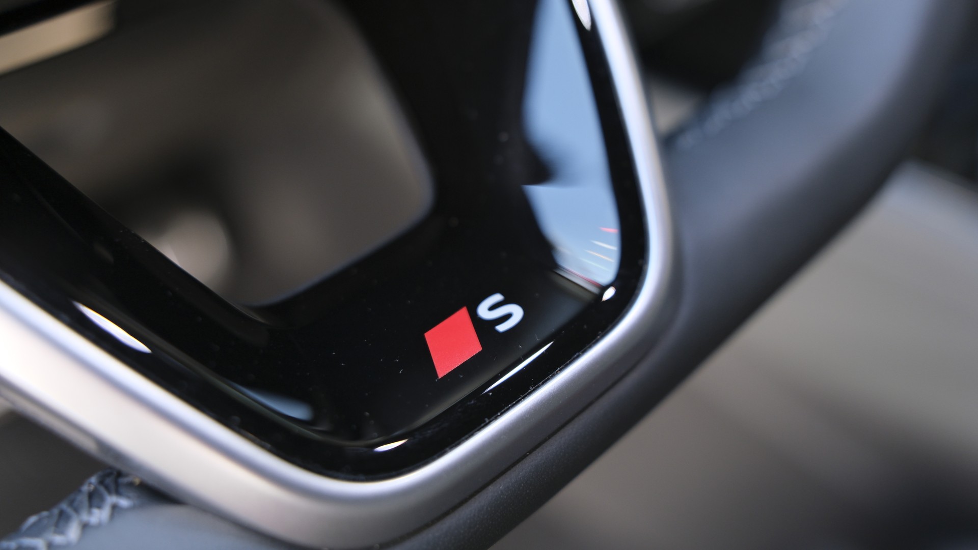 AUDI Q3 Sportback TFSI quattro 150 kW S tronic " S Line "-image-22