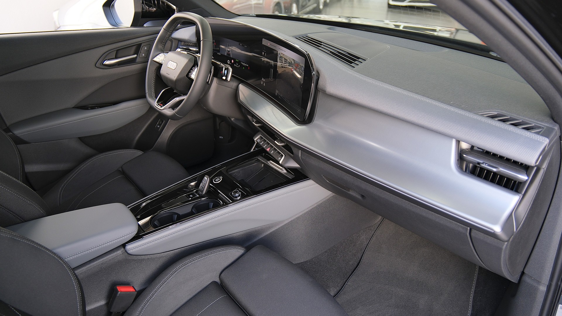 AUDI Q3 Sportback TFSI quattro 150 kW S tronic " S Line "-image-14