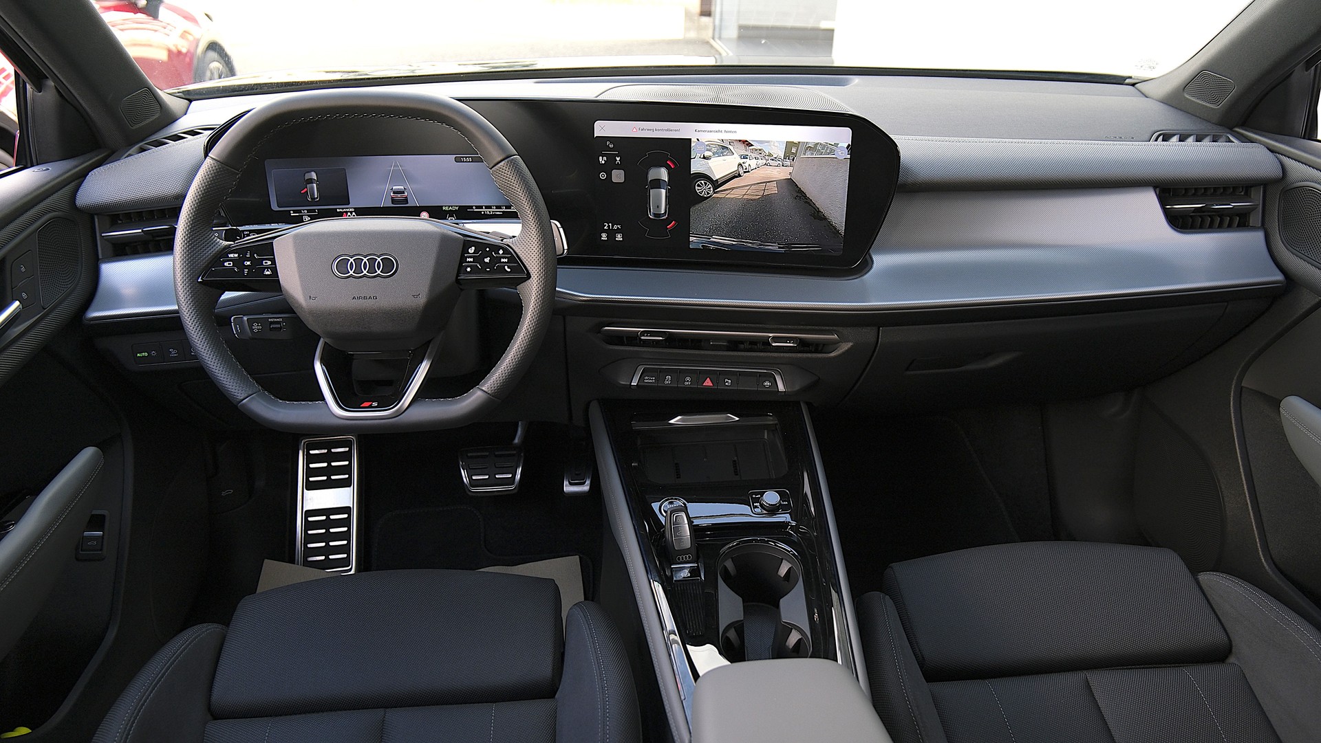 AUDI Q3 Sportback TFSI quattro 150 kW S tronic " S Line "-image-5