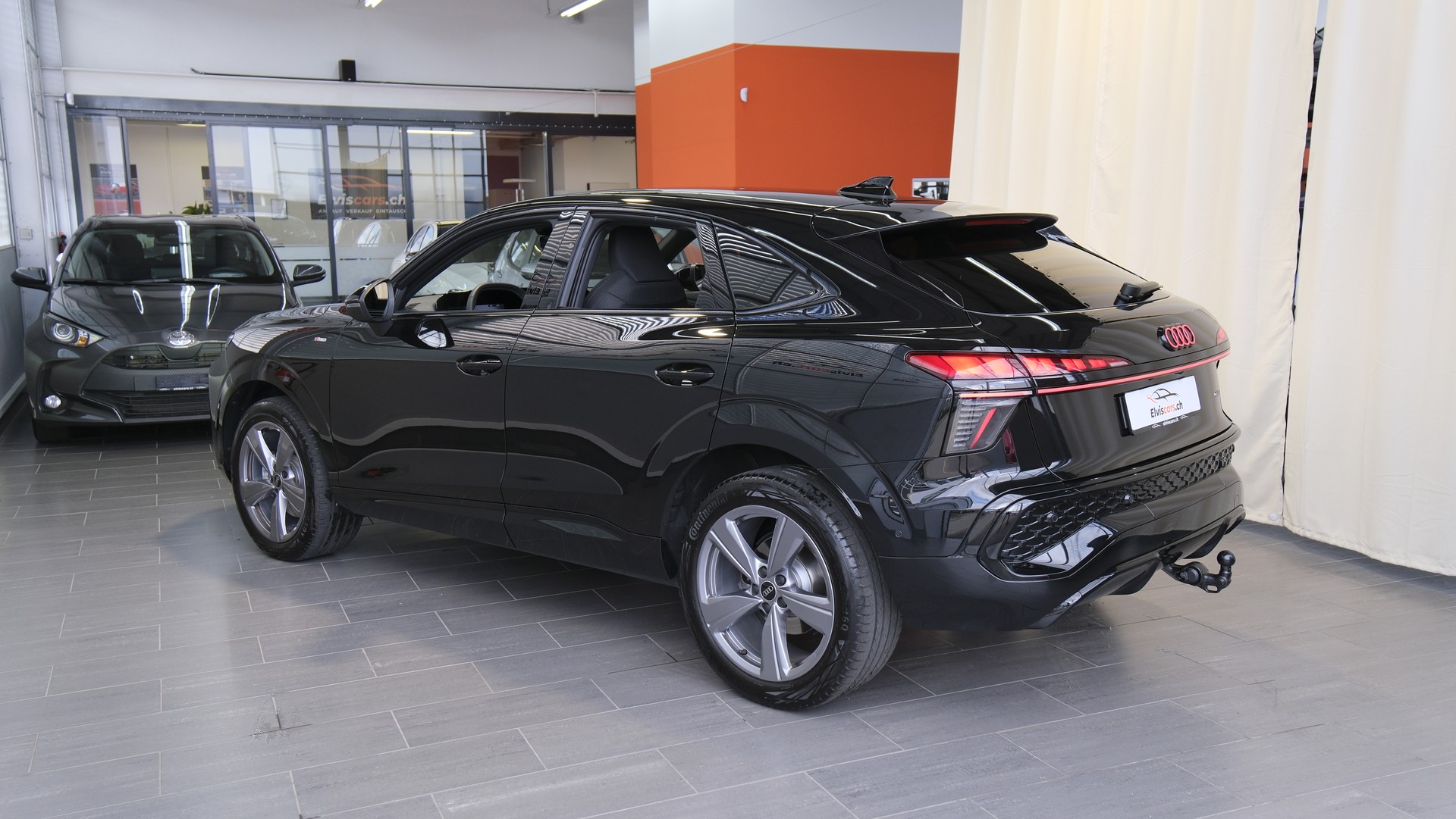 AUDI Q3 Sportback TFSI quattro 150 kW S tronic " S Line "-image-9