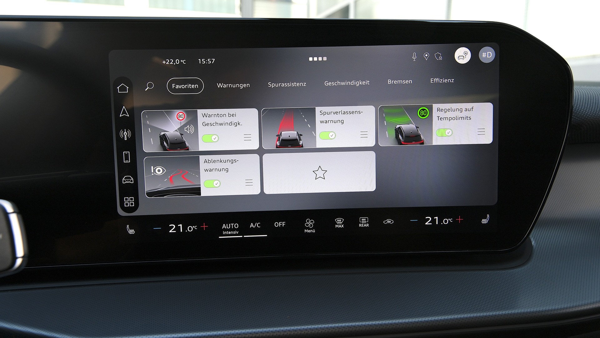 AUDI Q3 Sportback TFSI quattro 150 kW S tronic " S Line "-image-18