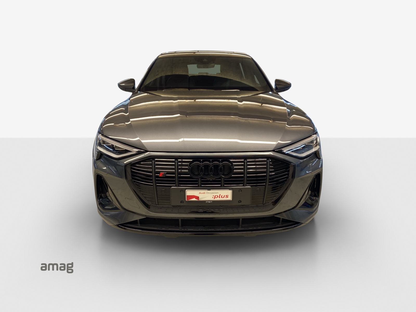 AUDI e-tron S Sportback quattro-image-6