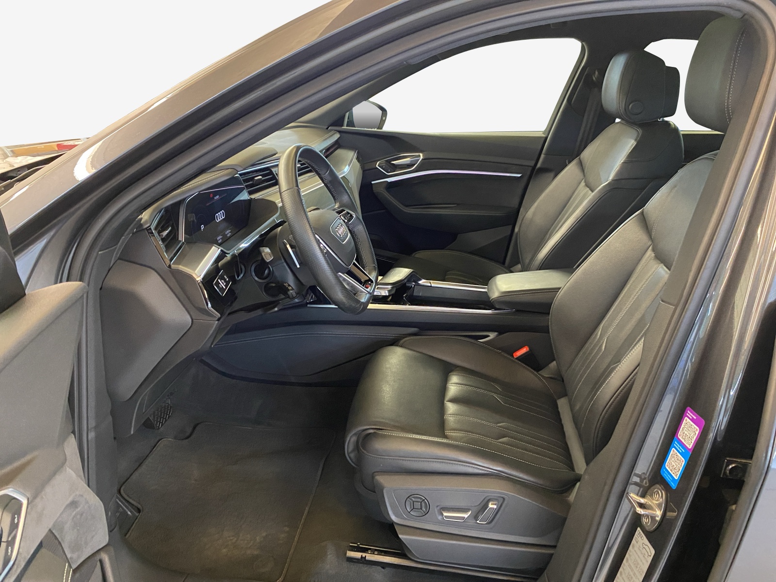 AUDI e-tron S Sportback quattro-image-7