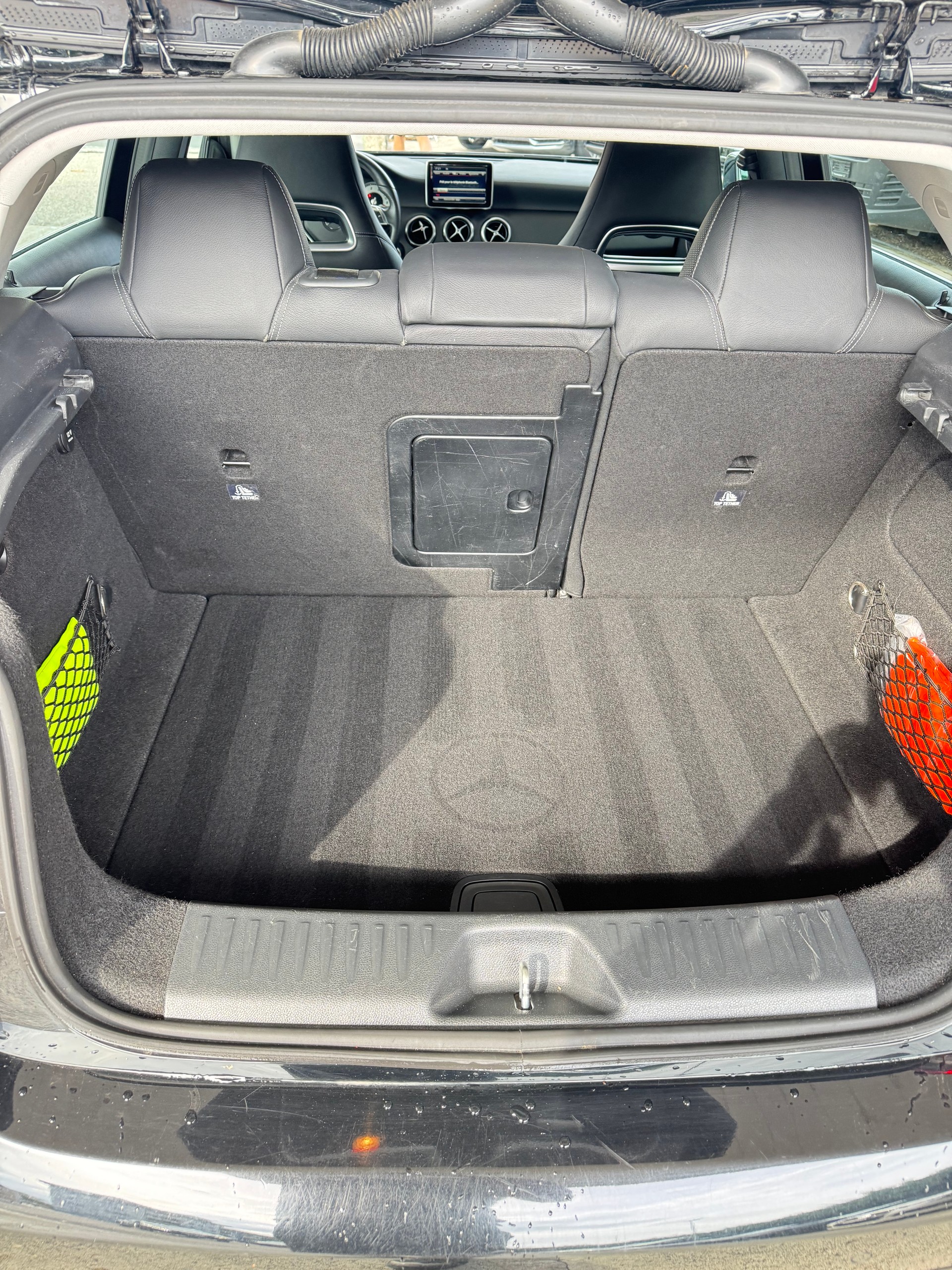 MERCEDES-BENZ A 250 AMG Line 4Matic 7G-DCT-image-5
